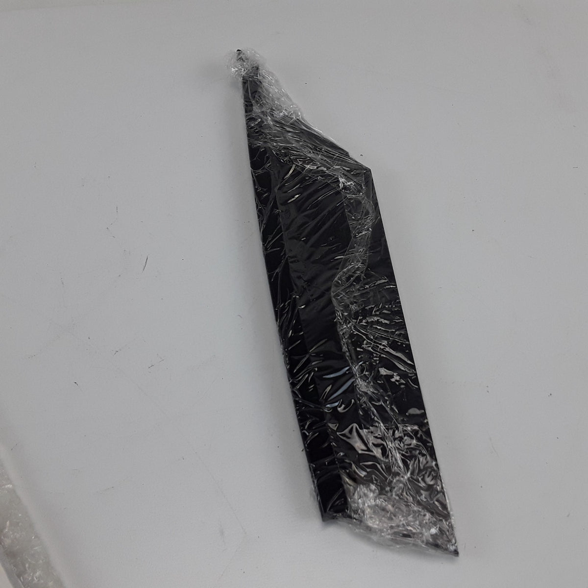 Model S 2016-2021 Front Upper RH Black Fascia Fog Spear 1079636-00-A OEM
