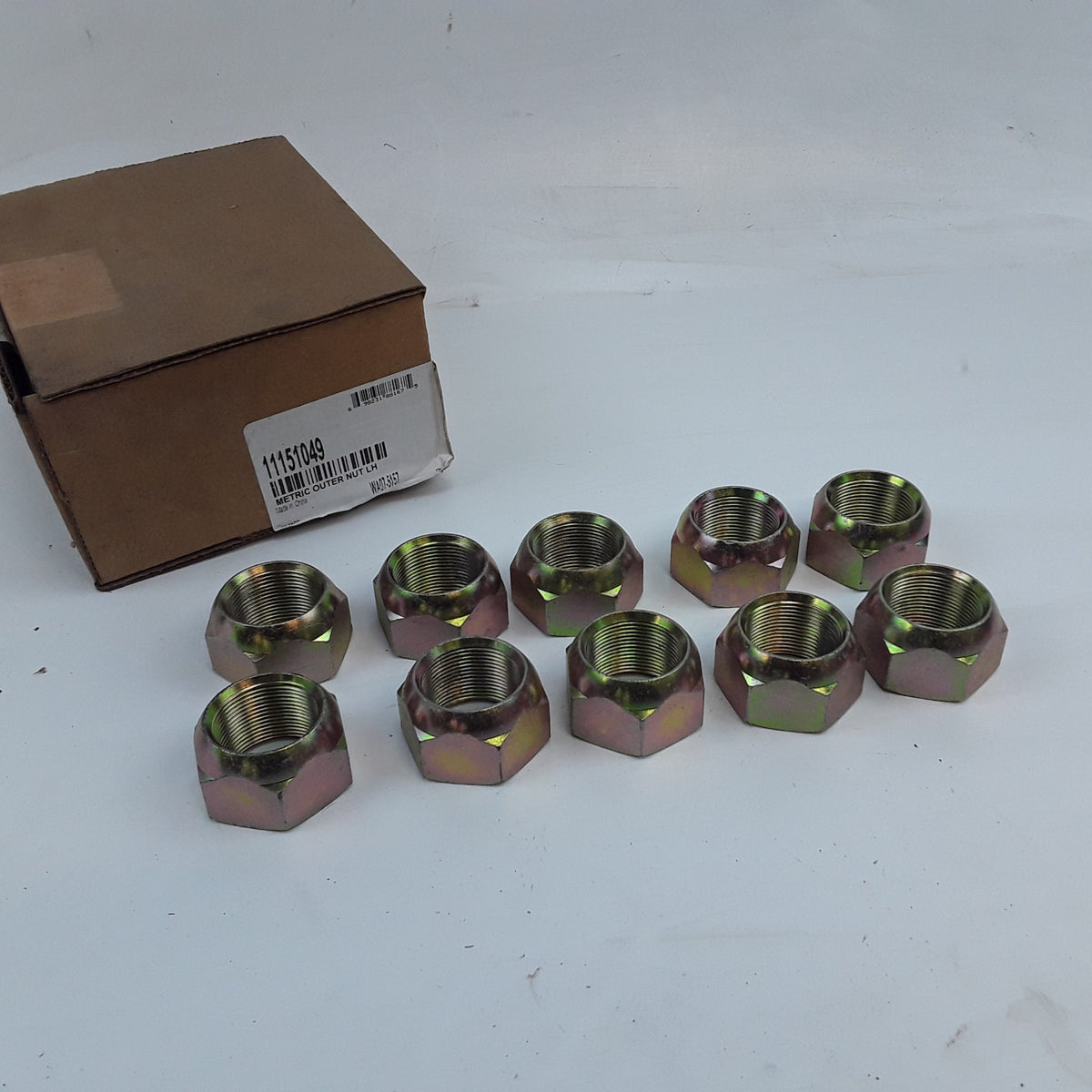World American WA07-5157 Left Hand Wheel Lug Nut M30X1.5 Thread, M20X1.5 Hex