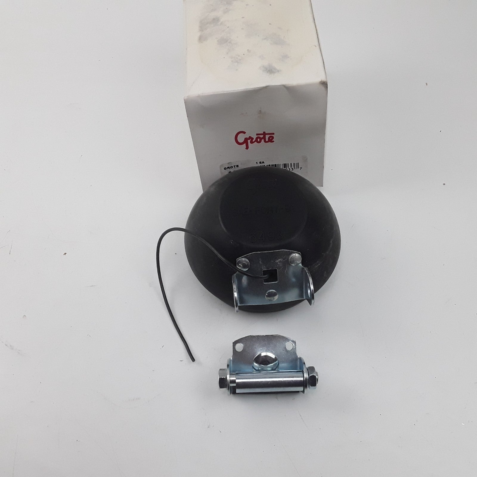 Grote 64991 6493 Vehicle-Mounted Work Light For Parlamprubber Tractor / Utility