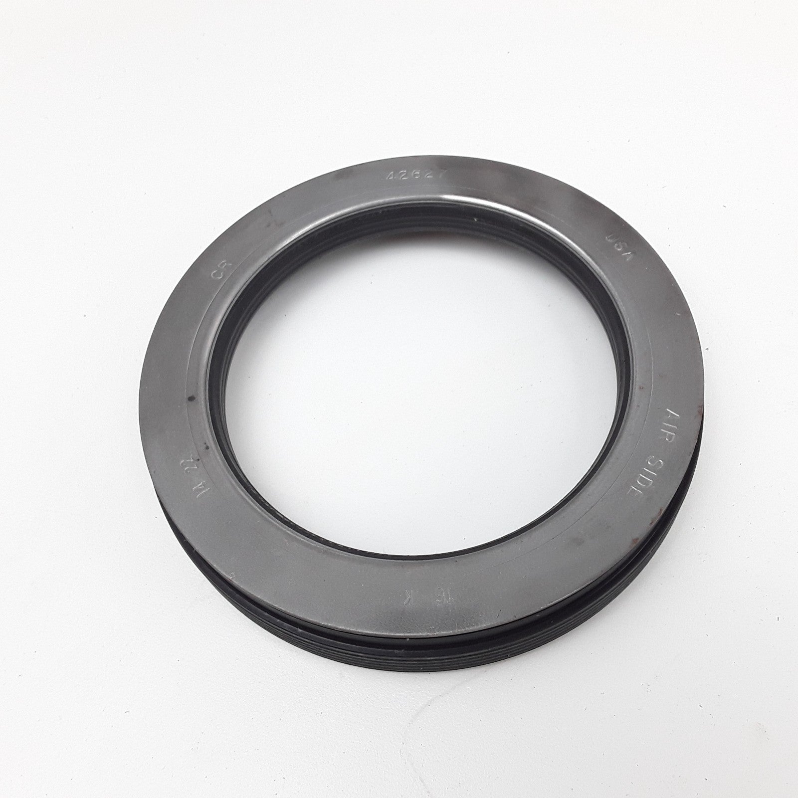 SKF 42627 Vehicle Wheel Hub Seal Assembly For Ford Freightliner Hyundai Mack