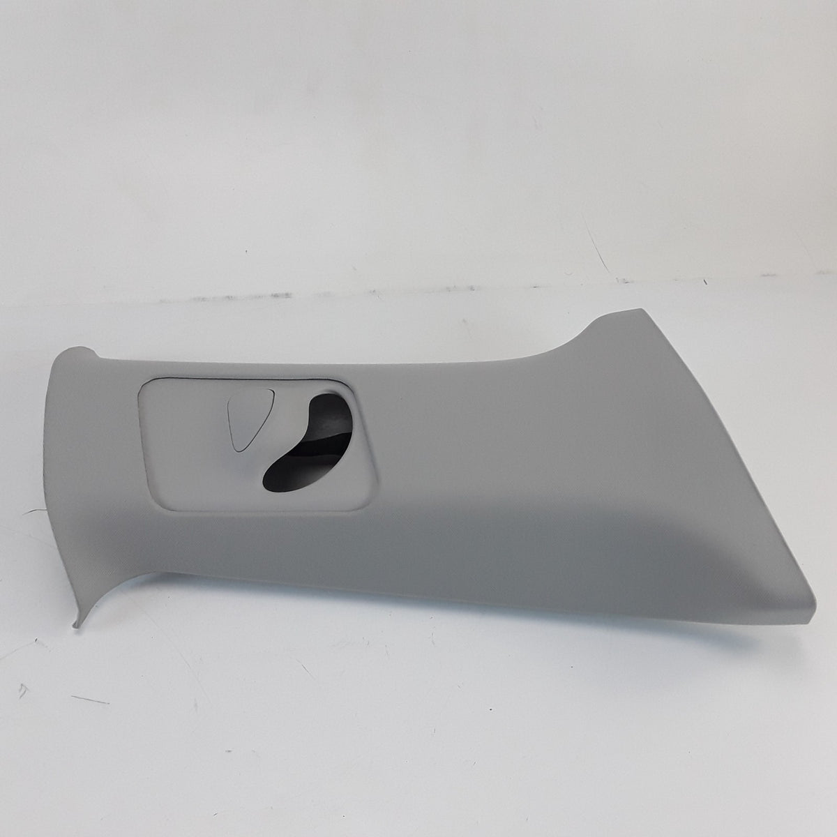 Tesla Model Y B-Pillar Upper Trim Assembly - Right Hand For Tesla 1666821-00-C