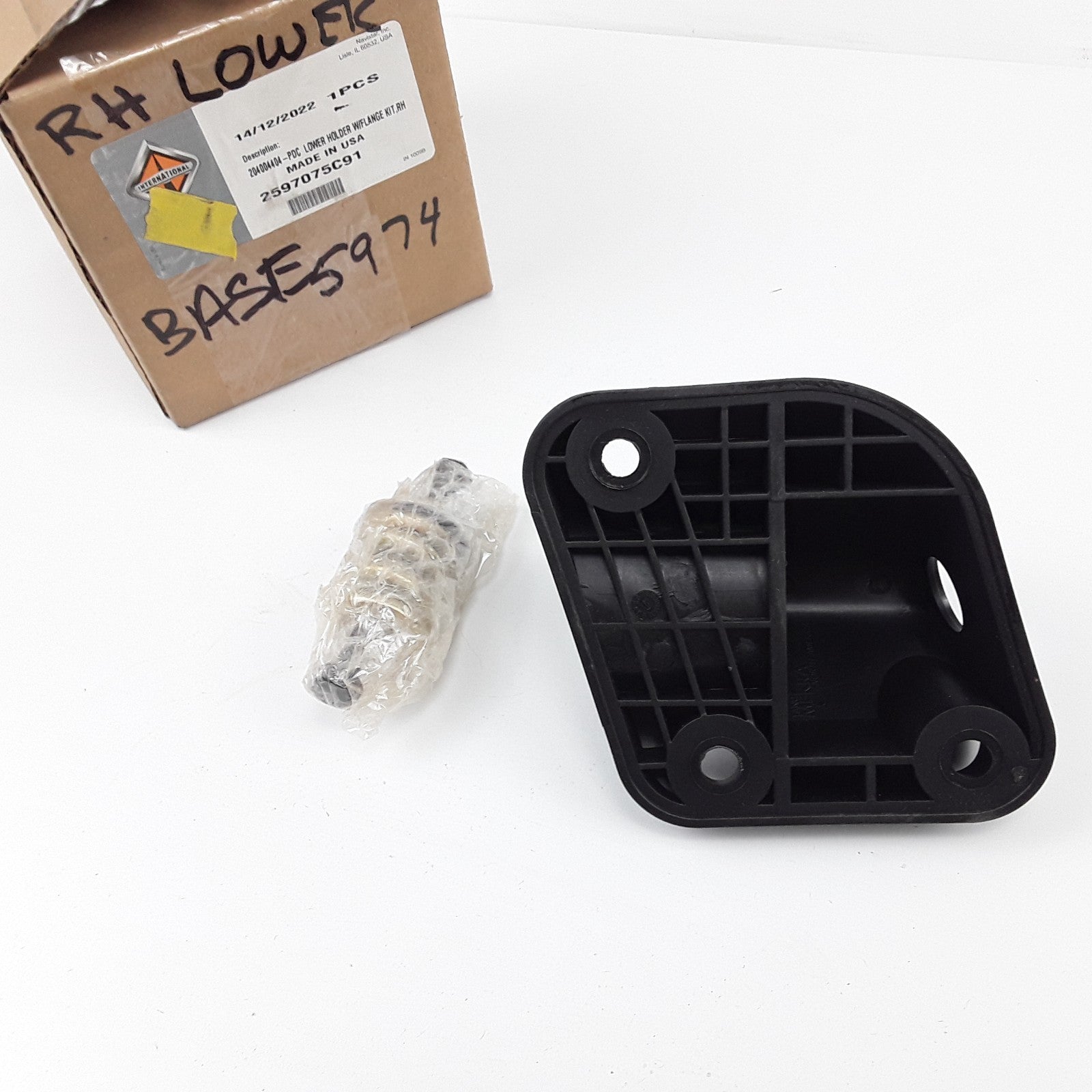 Right Mirror Bracket Fits International IC Corporation 2002 2003 2004 2005-2018