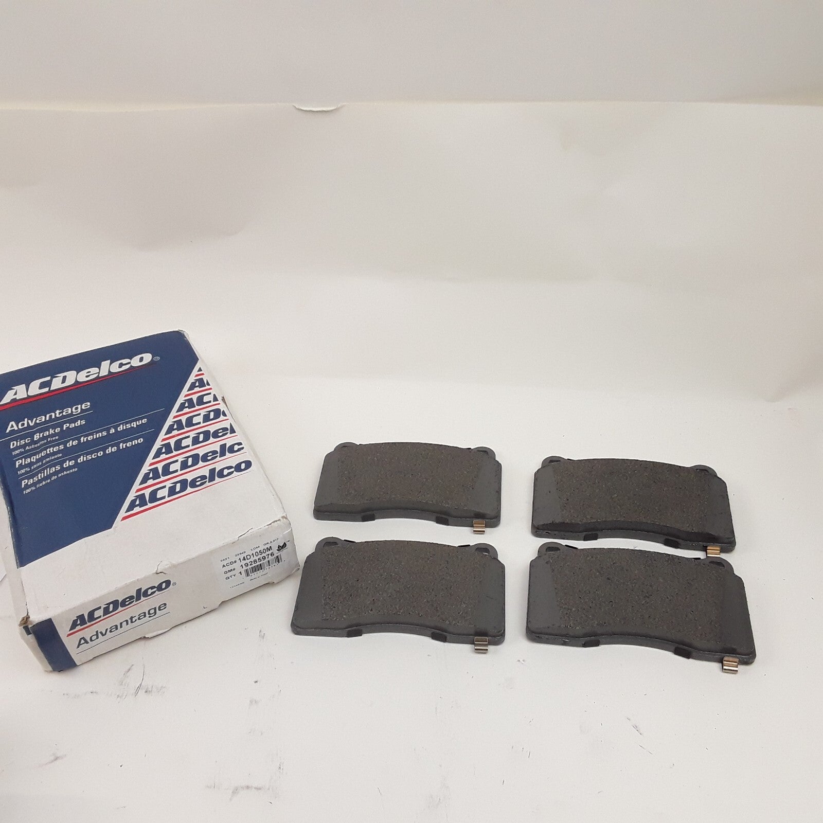 Disc Brake Pad Set-Semi-Metallic Fits Cadillac ATS 14-18 Chevrolet Camaro 16-21