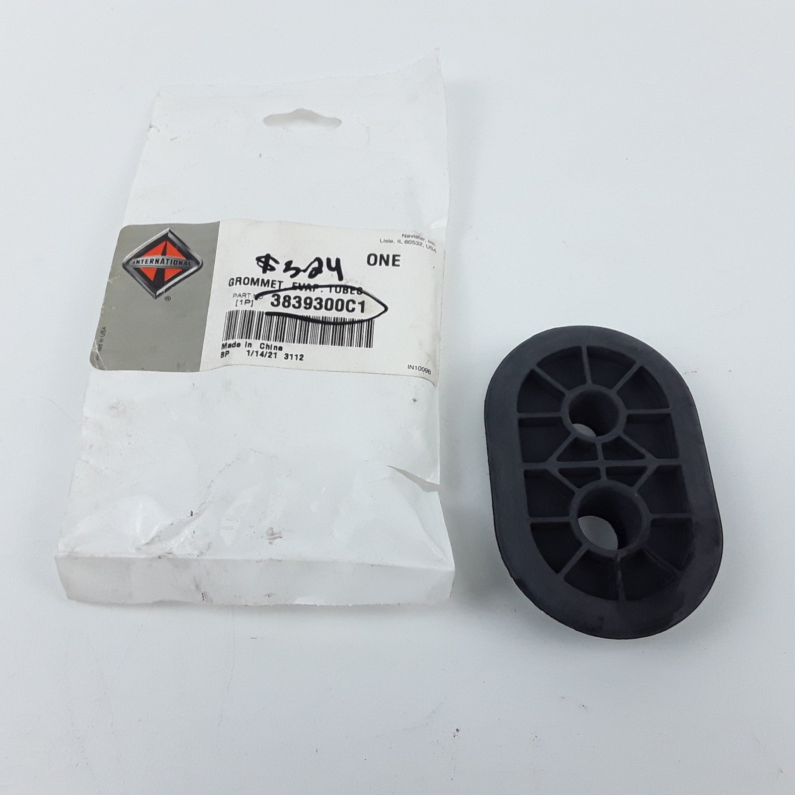 OEM International 3839300C1 Grommet Dash Evap Tubes For Navistar Trucks