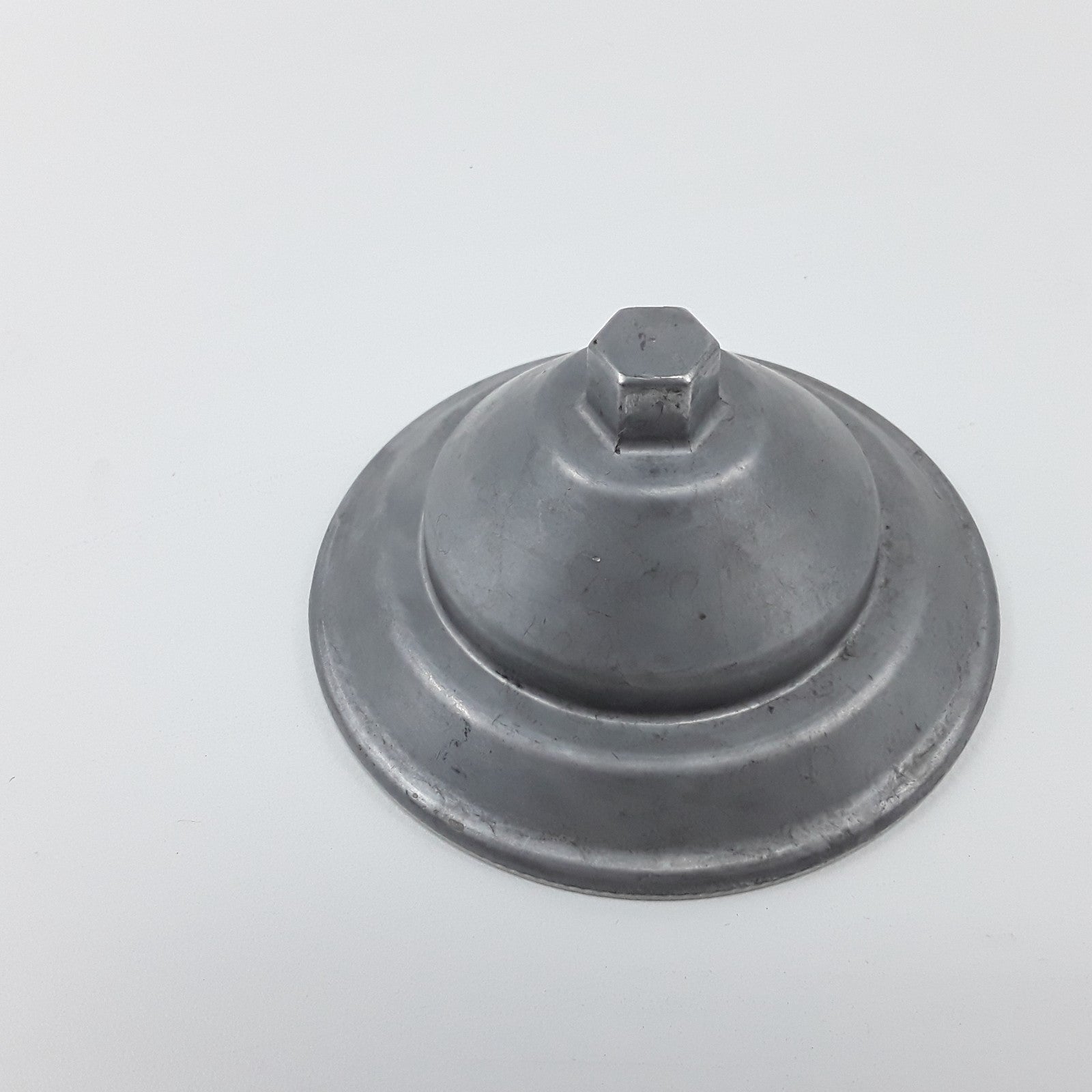 OEM Volvo 3169577 Engine Oil Filter Cover For Mack Volvo D13 Engine Model FH 12