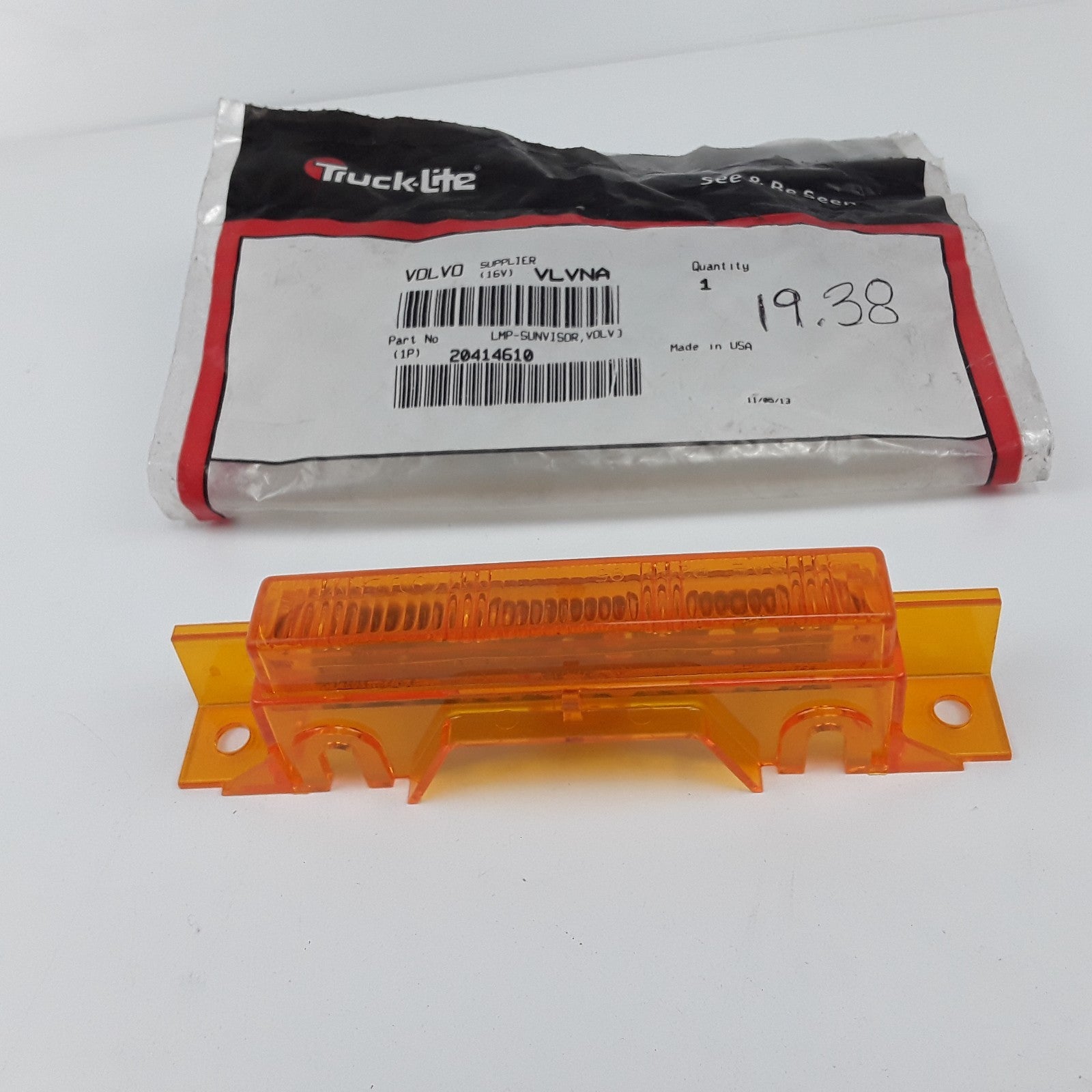 Amber Cab Roof Top Marker Light Lens 20414610 For Volvo VNM/ VNL Truck 2003-Up