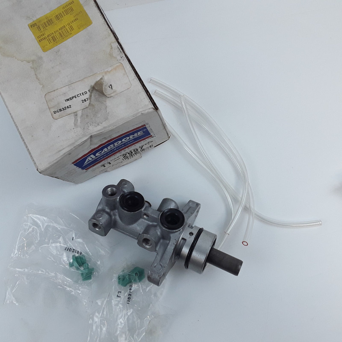 Brake Master Cylinder Fits Chevrolet Tracker Suzuki Vitara 1999 2000 2001-2004