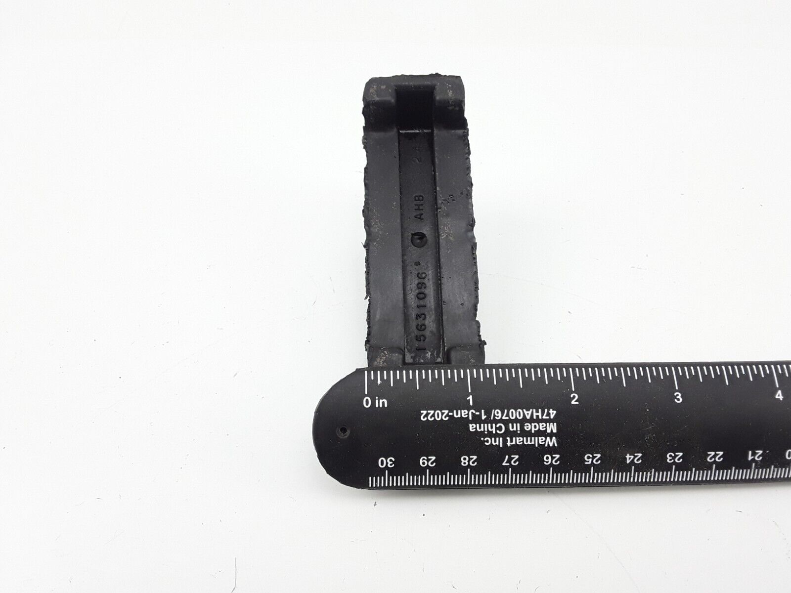 GM 15631096 Radiator Insulator Pad For GMC C6500 C7500 1990 - 2002 School Bus - HotCarParts