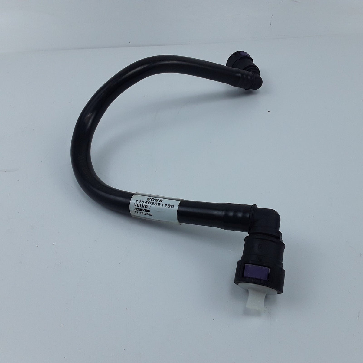 Genuine Transmission Differential Oil Cooler Pipe 22585398 For Volvo VNL Series