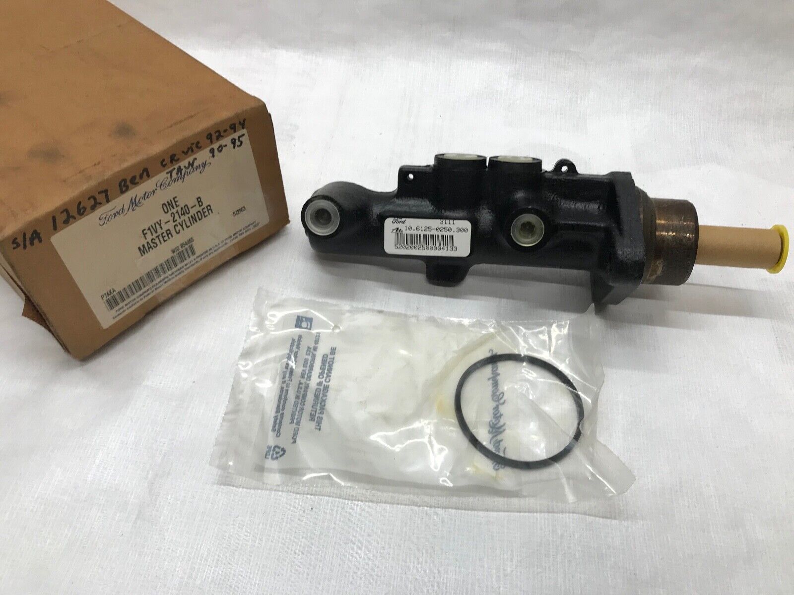 OEM FORD F1VY-2140-B Brake Master Cylinder New Ford Taurus Town / M390024 - HotCarParts