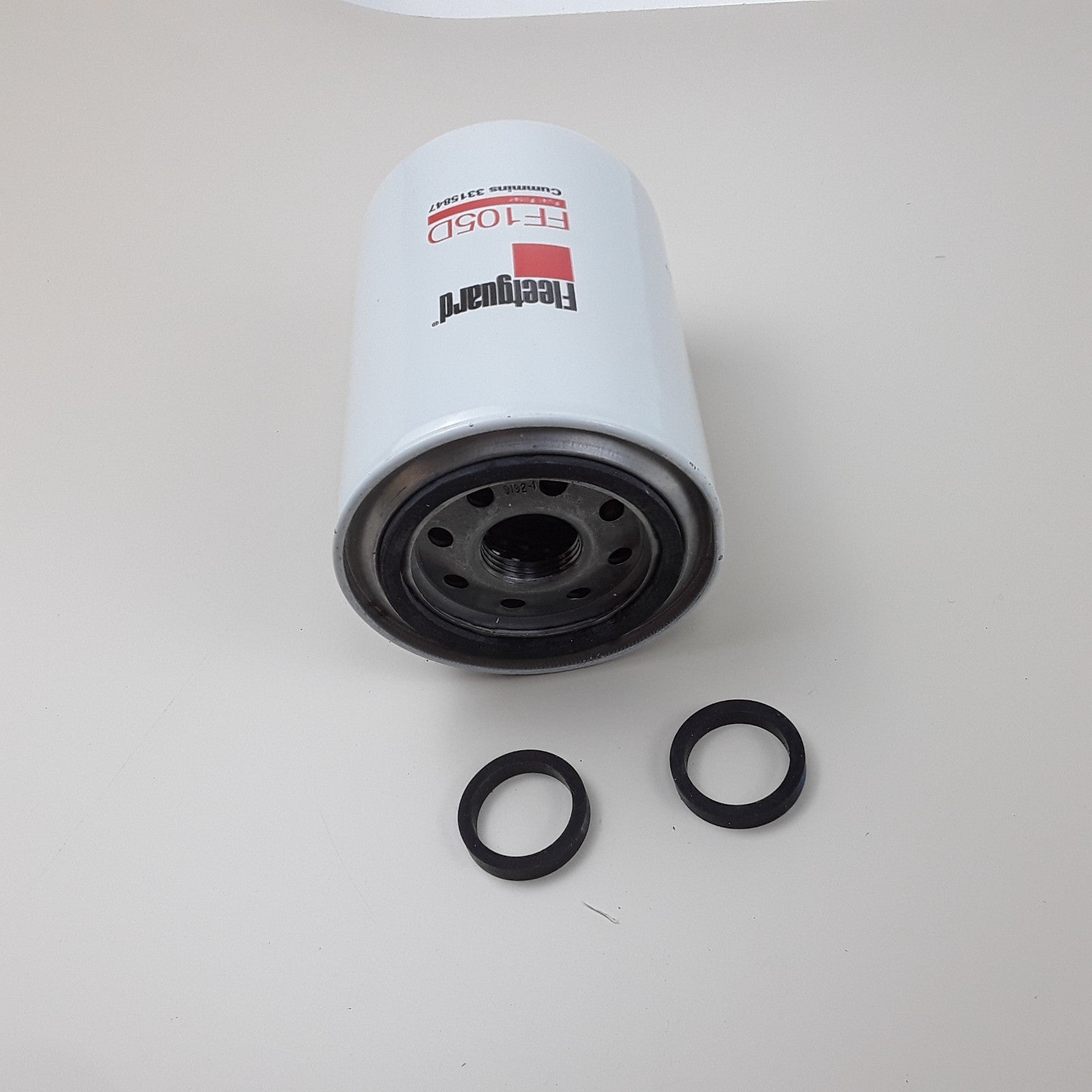 Fleetguard FF105D Fuel Filter Fits Peterbilt Sterling Volvo Freightliner Ford