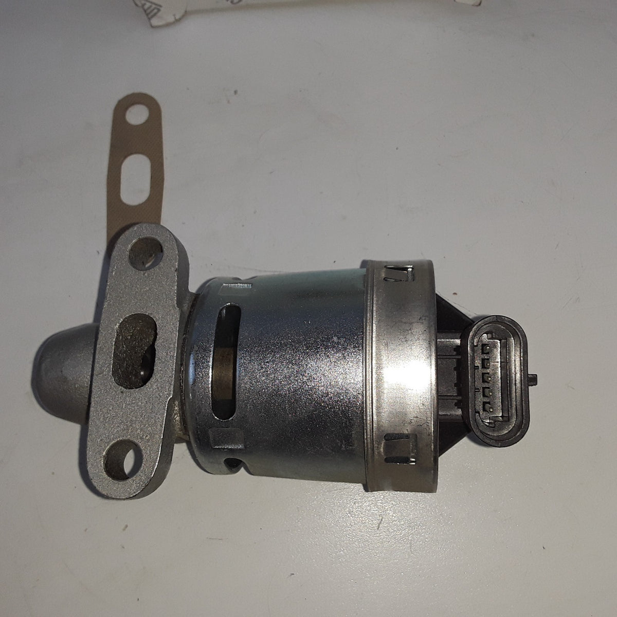 EGR Valve For Chevrolet Pontiac Saturn Buick Oldsmobile 2000 2001 2002 2003-2007