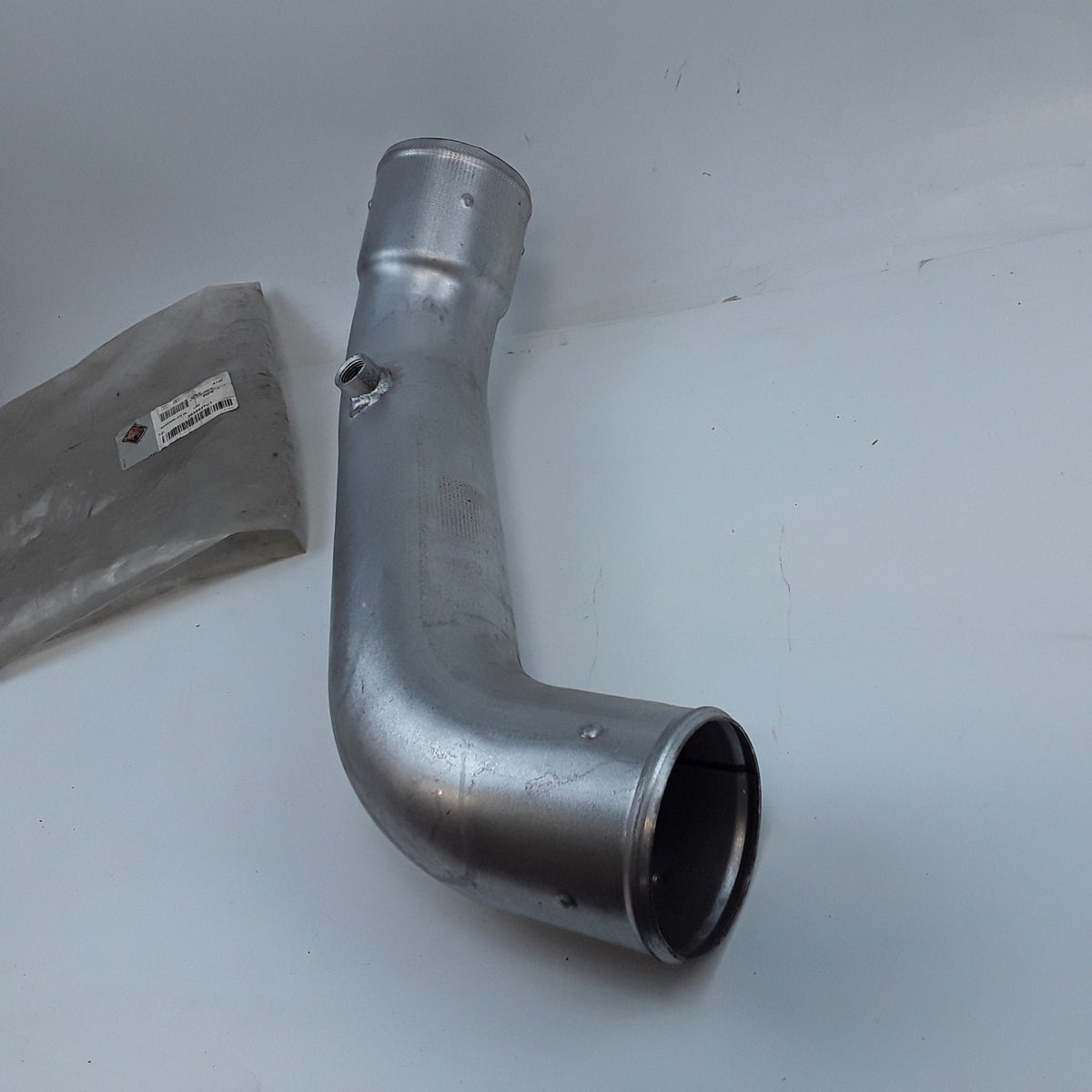 International 2035957C1 Multi-Purpose Pipe Fits International Navistar Trucks