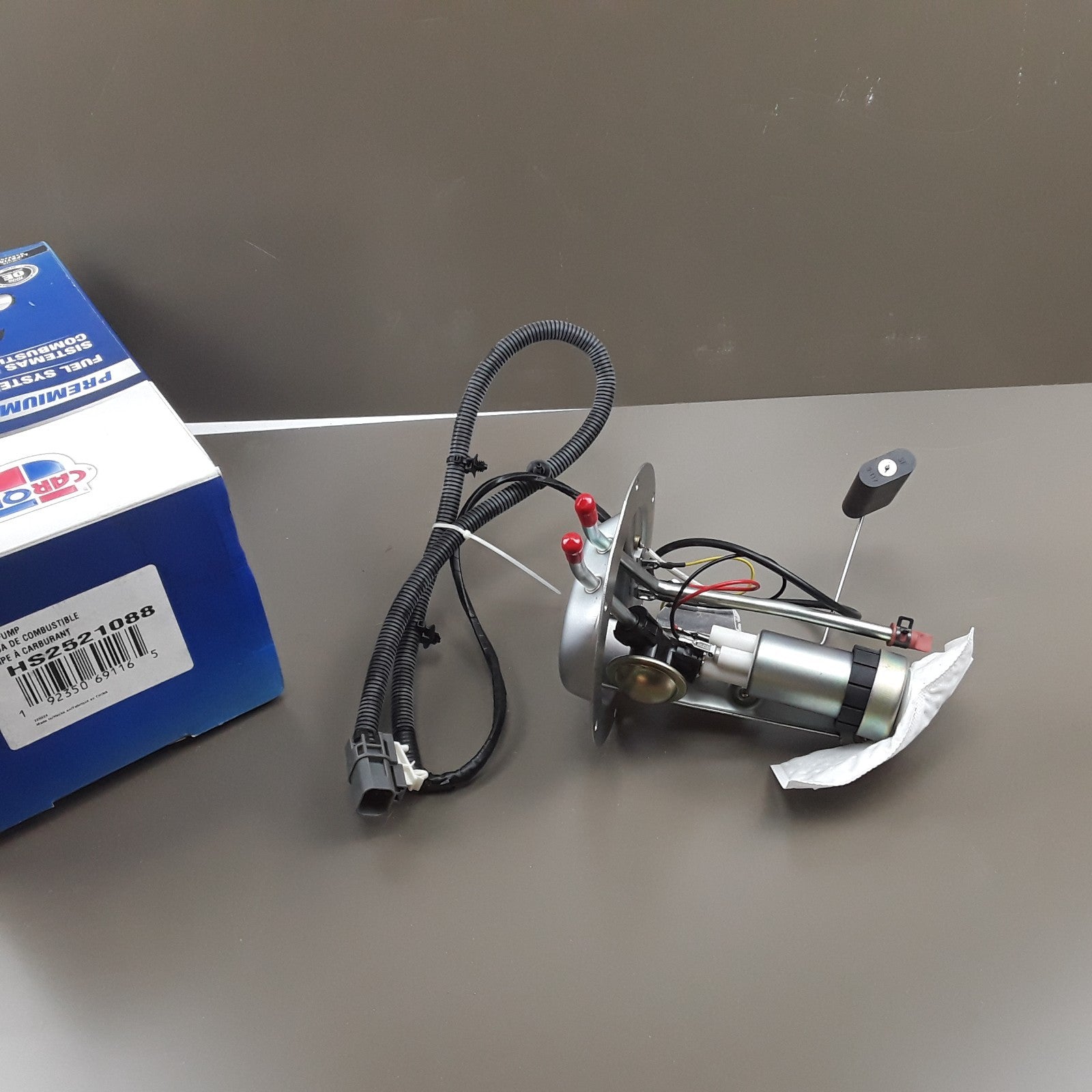 Carquest HS2521088 Fuel Pump Fits Mercury Villager Nissan Quest (1993 1994-1997)