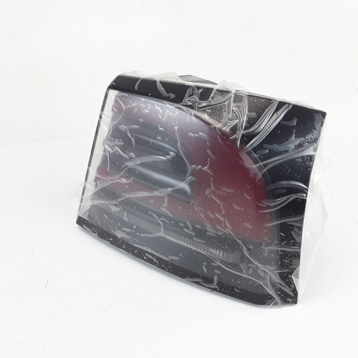 Model S 2021-2026 RH Rear Bodyside Tail Light Lamp 1563721-00-D OEM