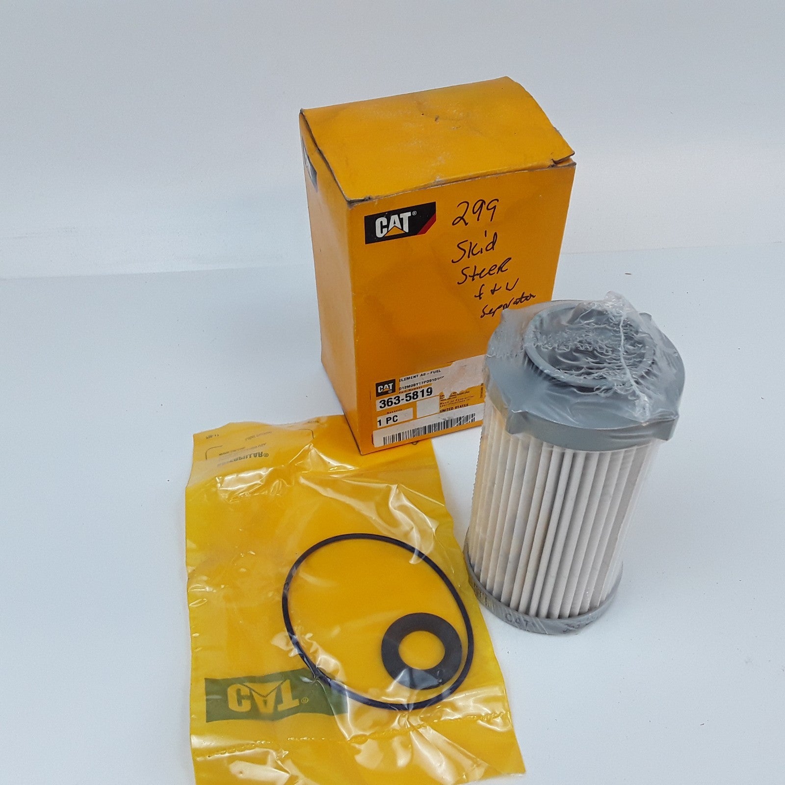 Cat Caterpillar 363-5819 Standard Efficiency Fuel Water Separator Heavy Duty