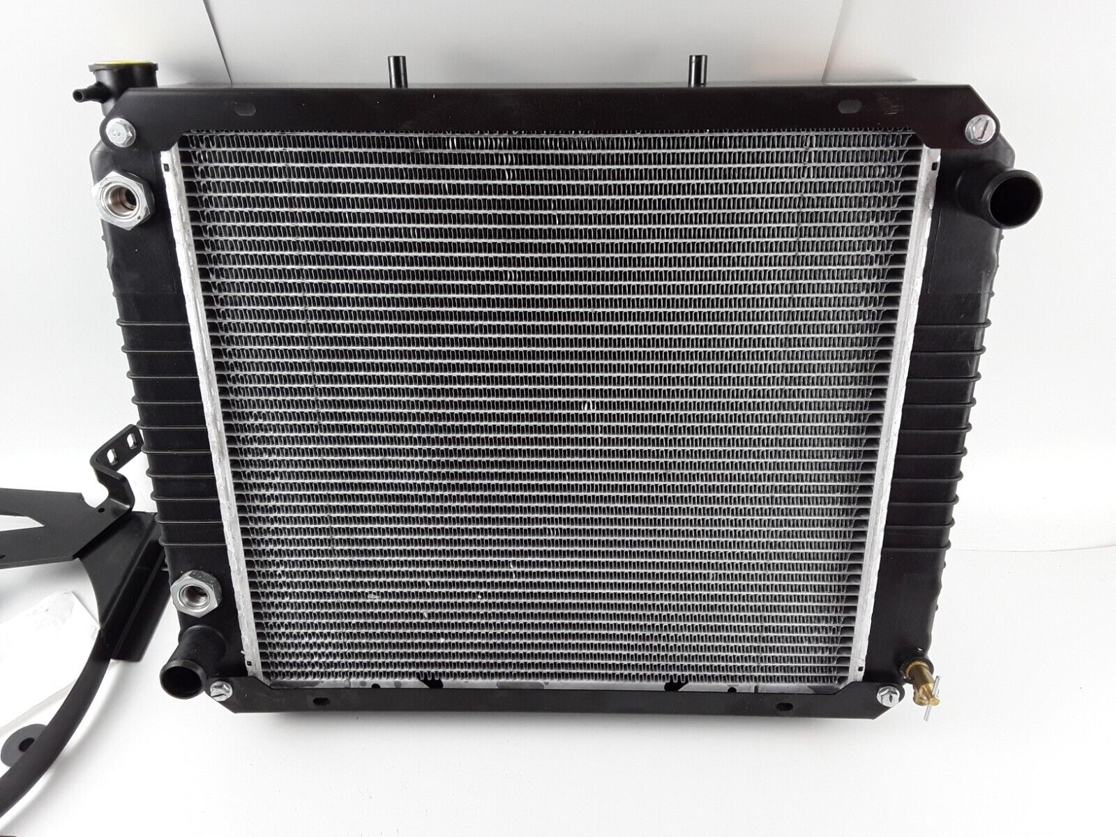 GENUINE HYSTER FORKLIFT 2056870 RADIATOR KIT W/SHROUD 1581391 ASSEMBLY 550245608 - HotCarParts