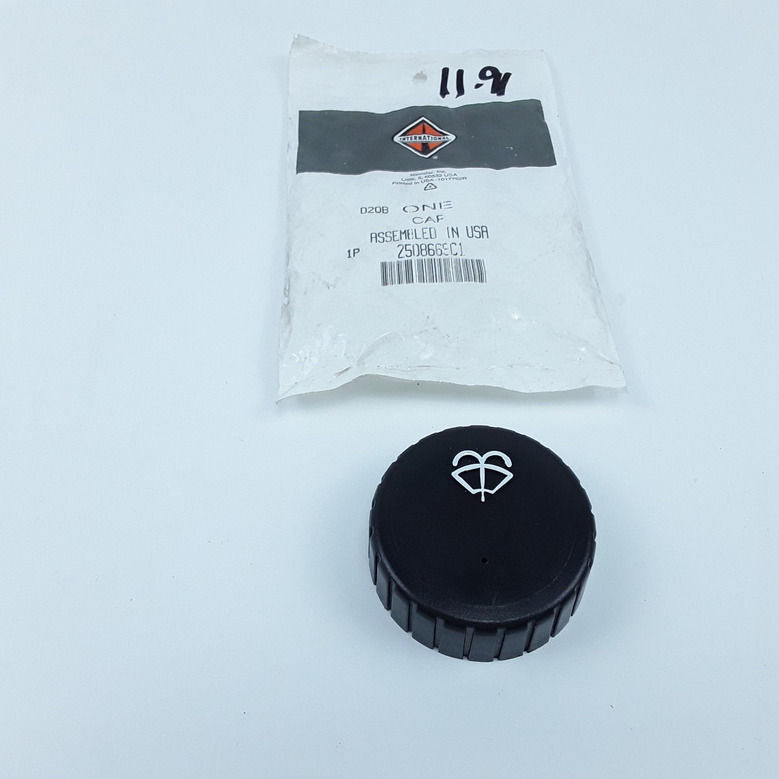 International 2508669C1 Windshield Washer Cap For International Navistar Trucks