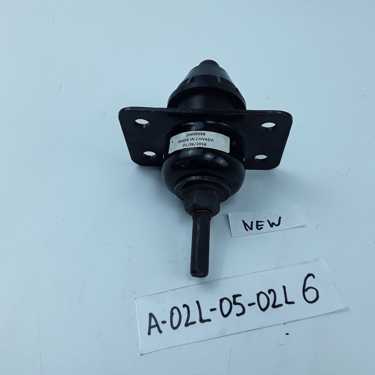 OEM Hood Release Latch Upper 20498998 For Volvo Truck 20878648 8089035 82210369