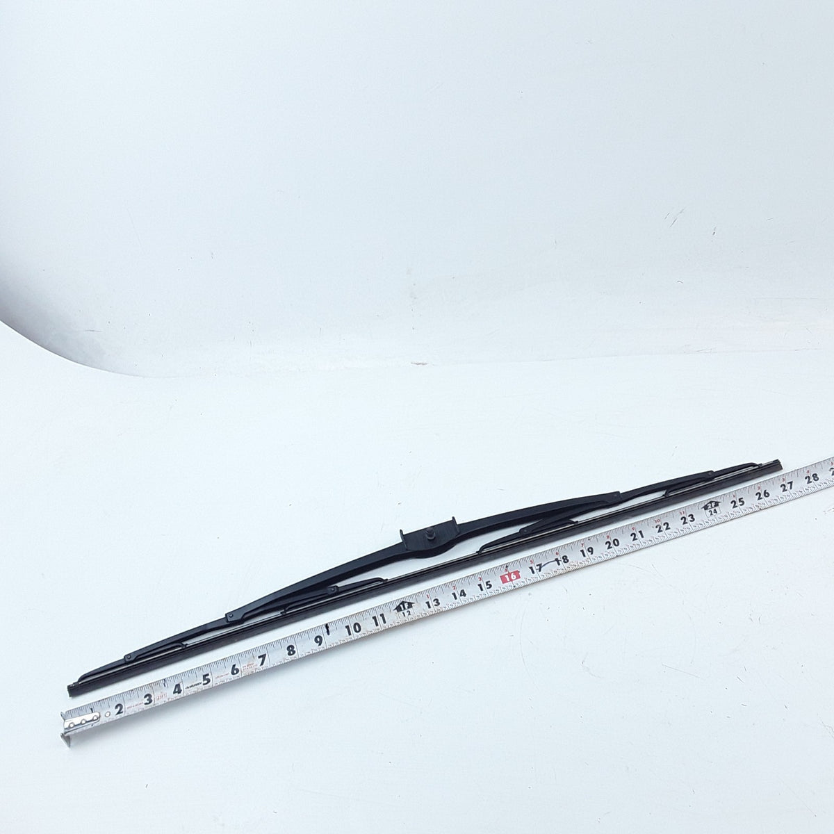 Volvo 4880700 Wiper Blade 28 in. Long Fits Volvo Wheel Loaders L30G, L35G