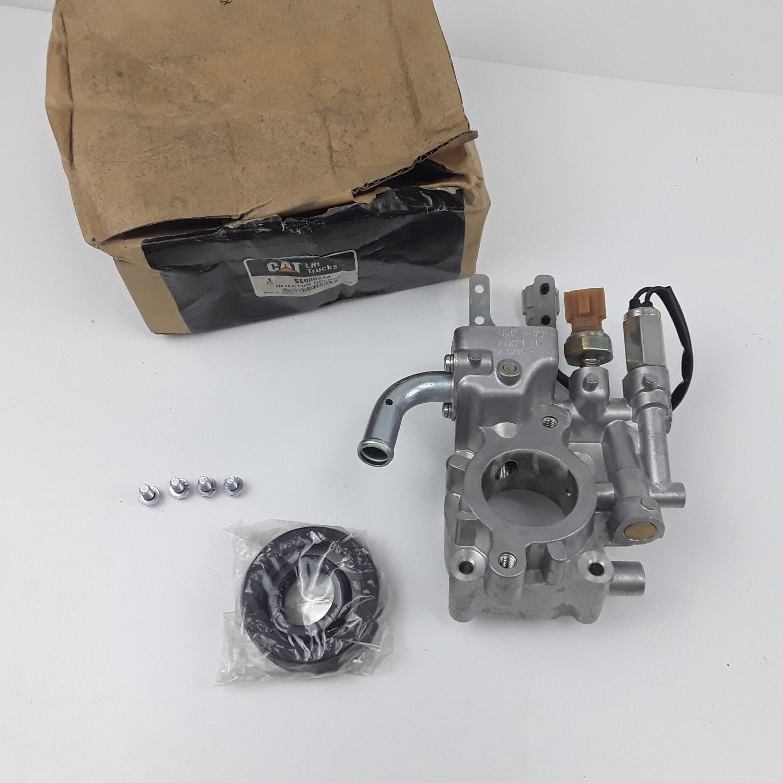 CAT SE000214 Injector Holder For Forklifts Replaces 91H20-07260, 91H2007260