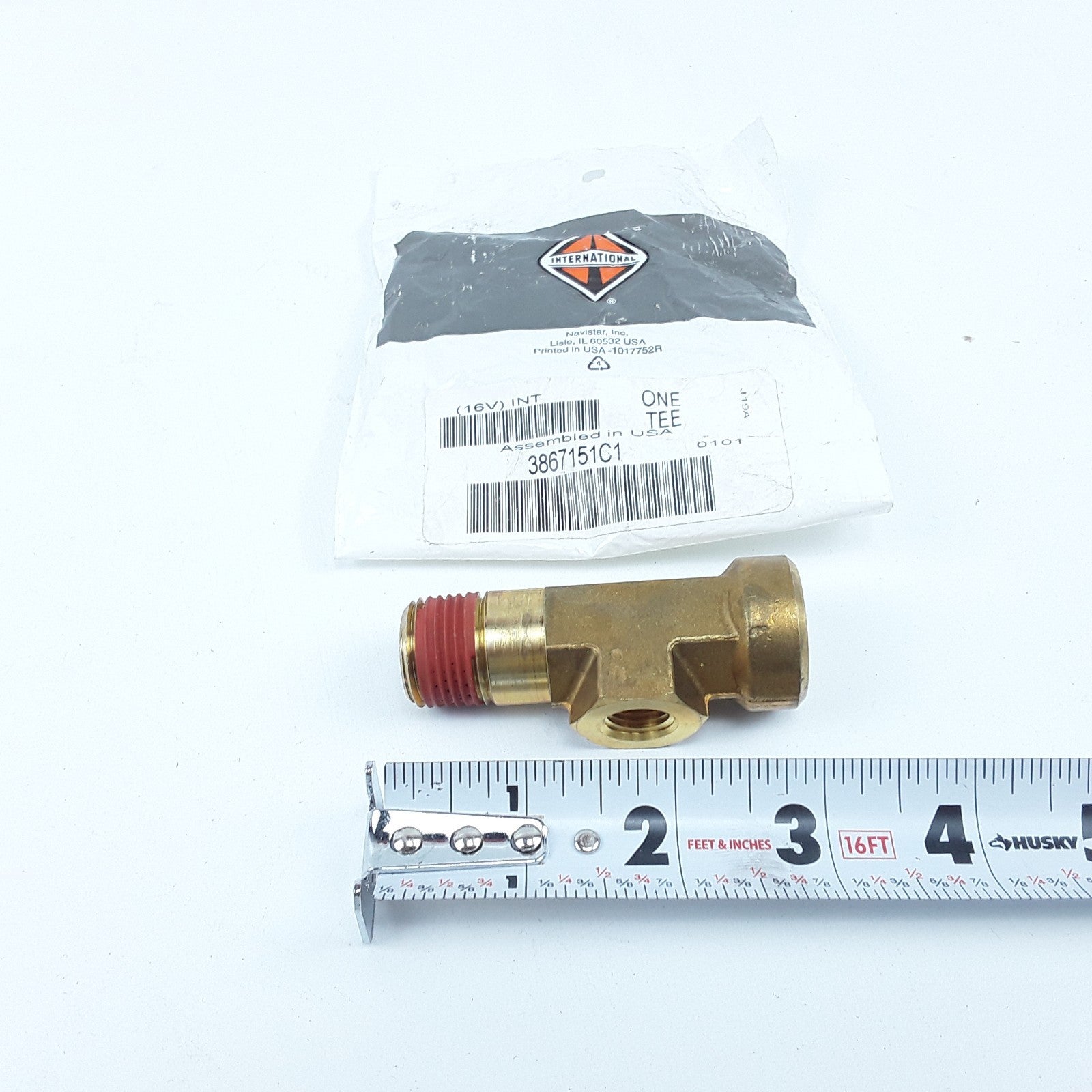 International 3867151C1 Air Brake Air Line Tee 1/2 FPT x 1/4 FPT x EXT 1/2 MPT