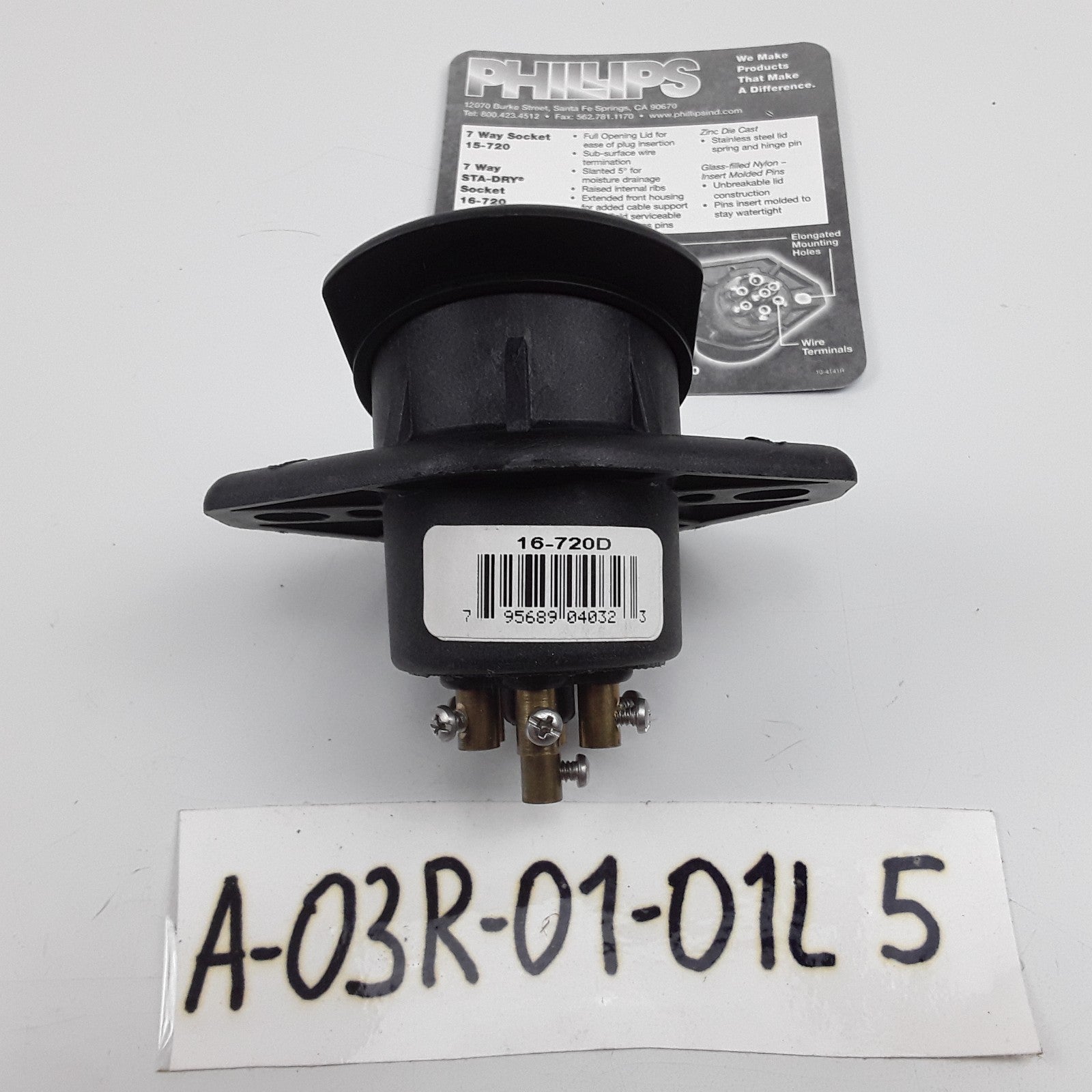 Philips 16-720 Trailer Receptacle Socket - 2 Holes Wire Insertion Split Pin