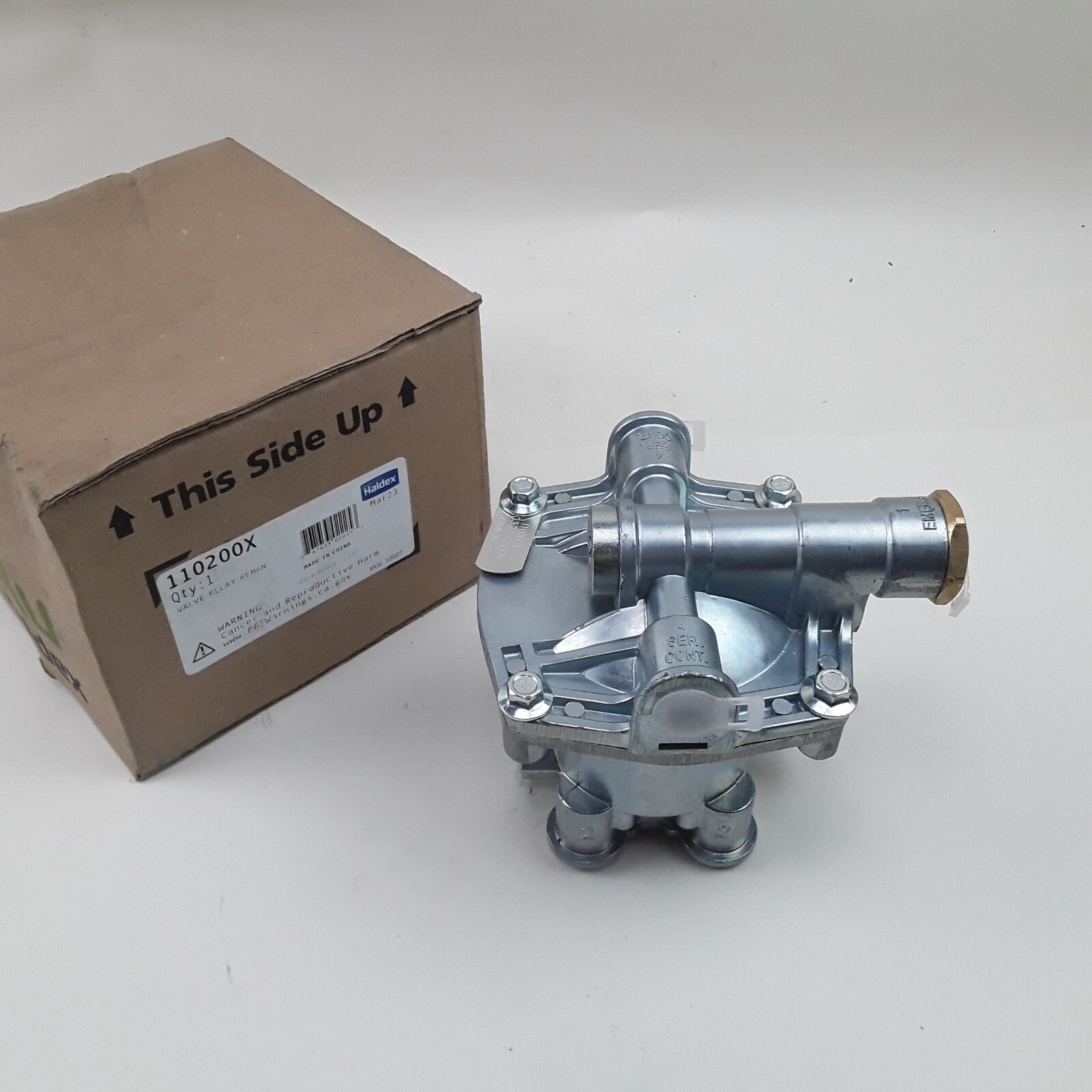 Air Brake Relay Valve - 4-Port Delivery, Crack Pressure 4.5 PSI Core Group 210