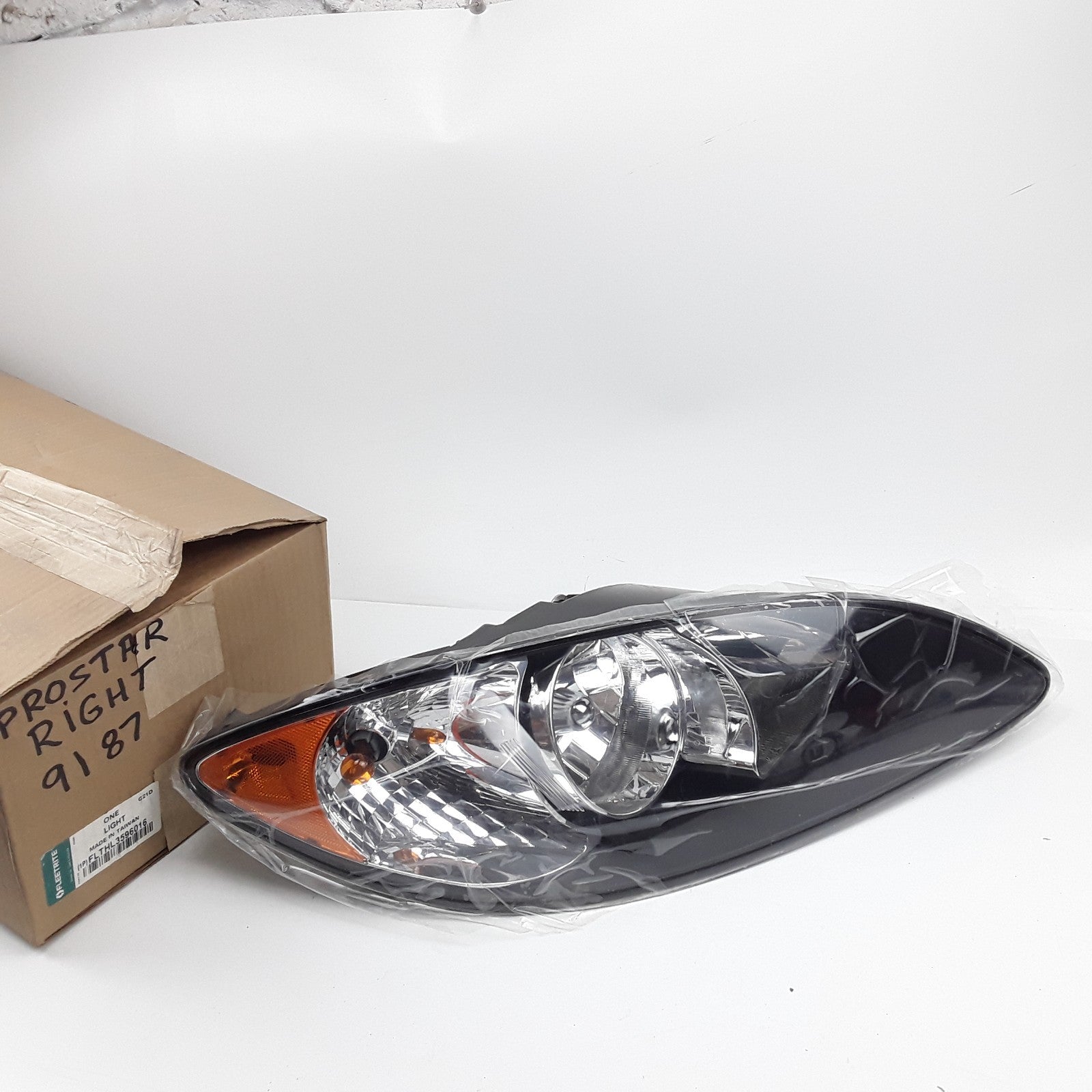 OEM International 3596016C94 Right Headlight For International ProStar 2008-2020