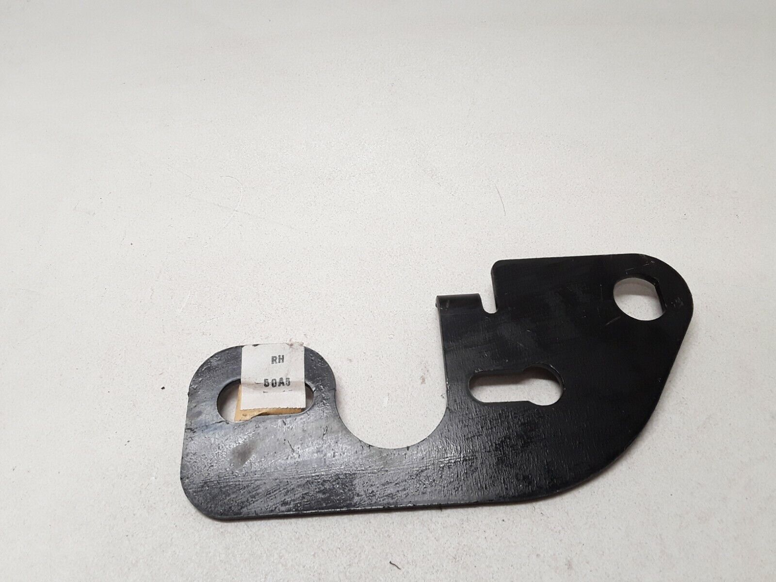 Front Air Brake Chamber Pipe Supply Hose Bracket for Chevy, GMC C/T 6500 7500 RH - HotCarParts