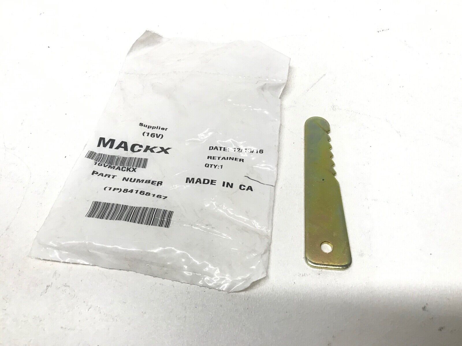 GENUINE MACK OEM 84168167 RETAINER HANDLE DOOR 25167475 22QS291M