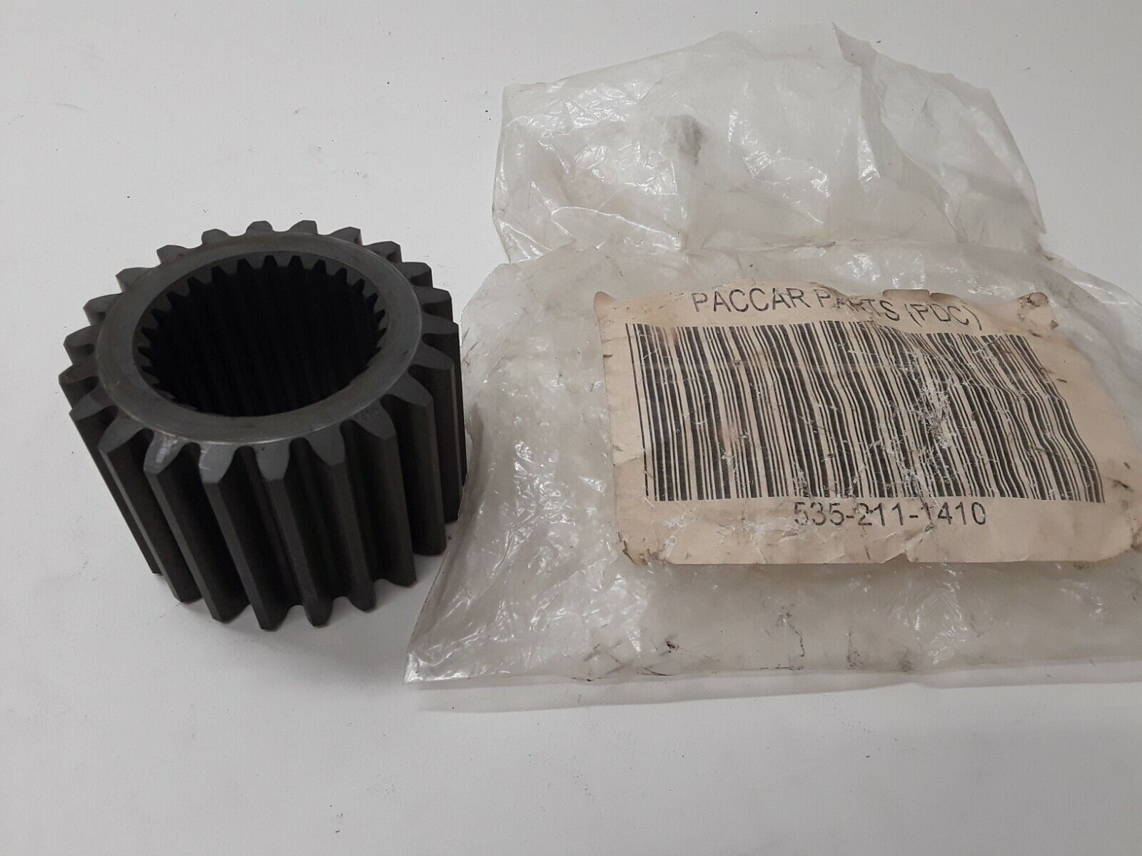 FREIGHTLINER SUN GEAR 535-211-1410 / SIS-535-211-1410 FAST FREE SHIPPING - HotCarParts