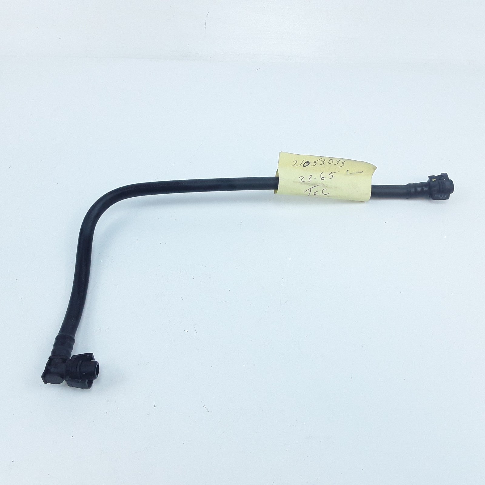 21053033 Multi-Purpose Coolant Hose Assembly Fits Mack Volvo Trucks