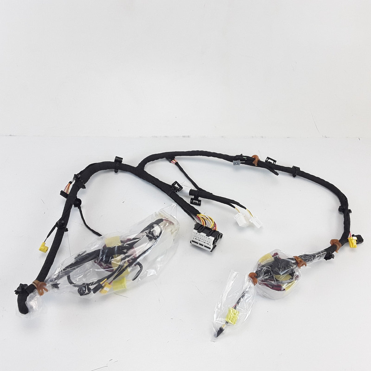 RWD Penthouse Wiring Harness For Tesla Model 3 1732579-01-A