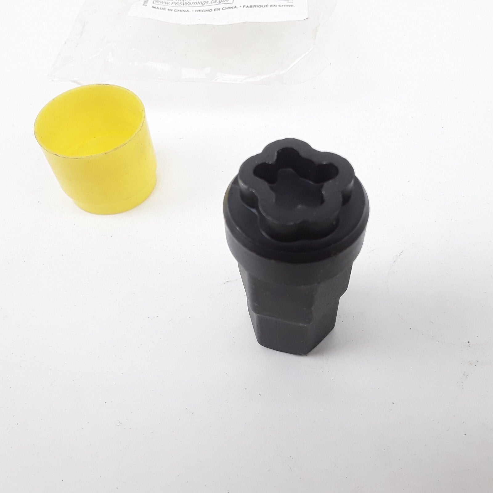 Dorman 712-065.1 Spline Key Adapter Wheel Lock Replacement Key Carbon Steel