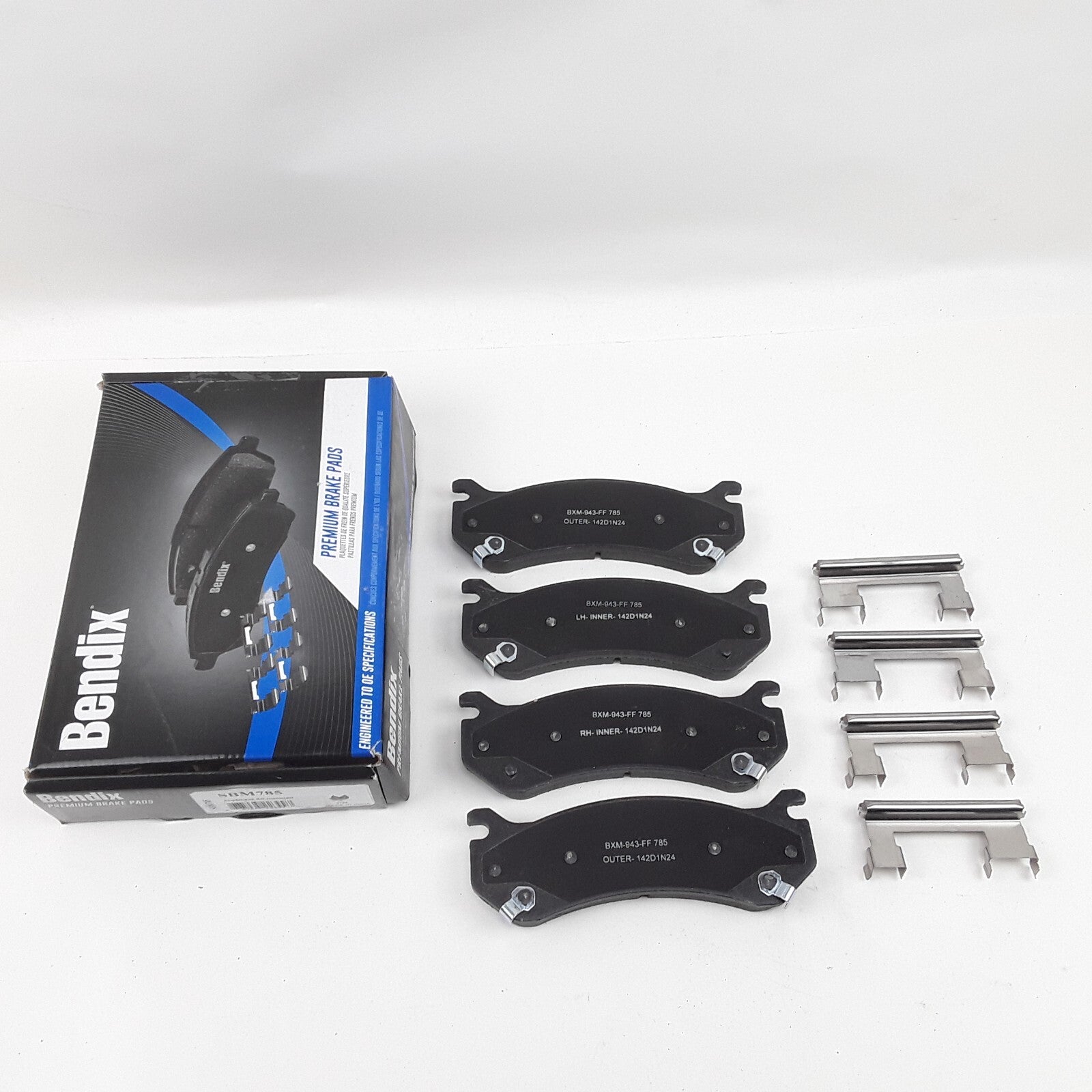 Disc Brake Pad Set Premium Semi-Metallic Fits Chevrolet Astro 2003 2004 2005