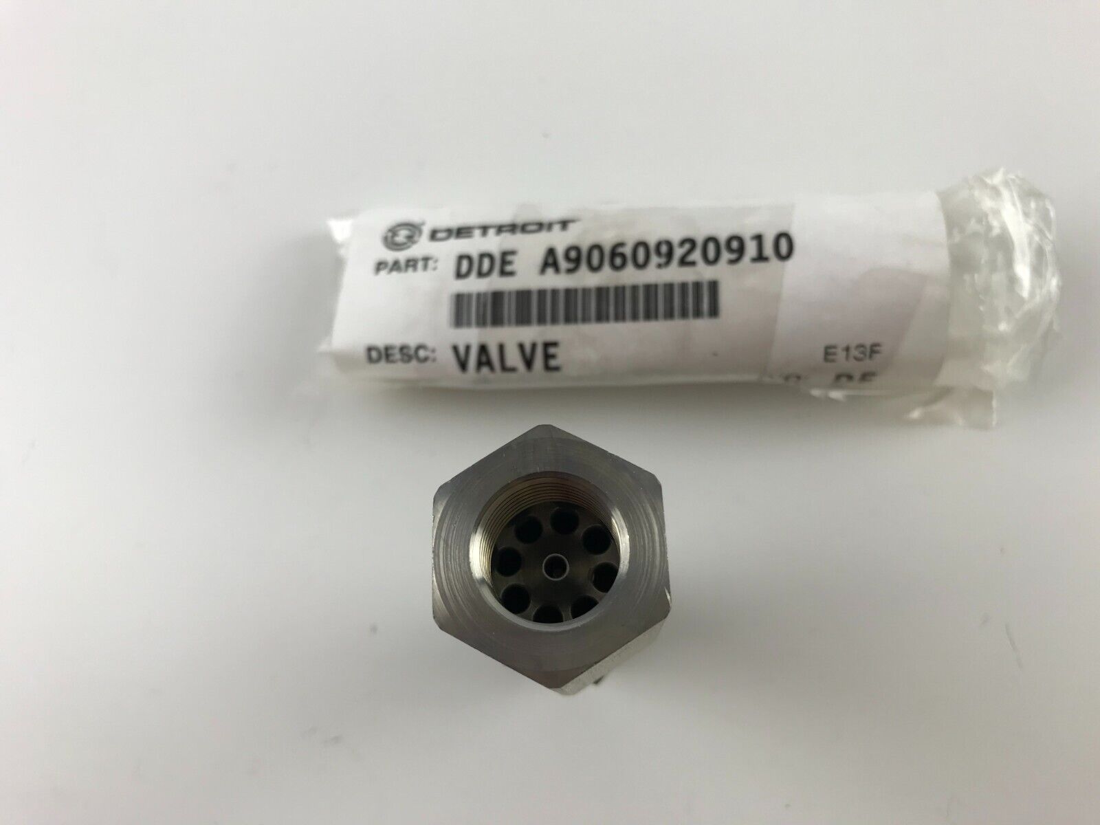 GENUINE OEM Detroit Diesel VALVE A9060920910 DDEA9060920910 for Mercedes 926 - HotCarParts
