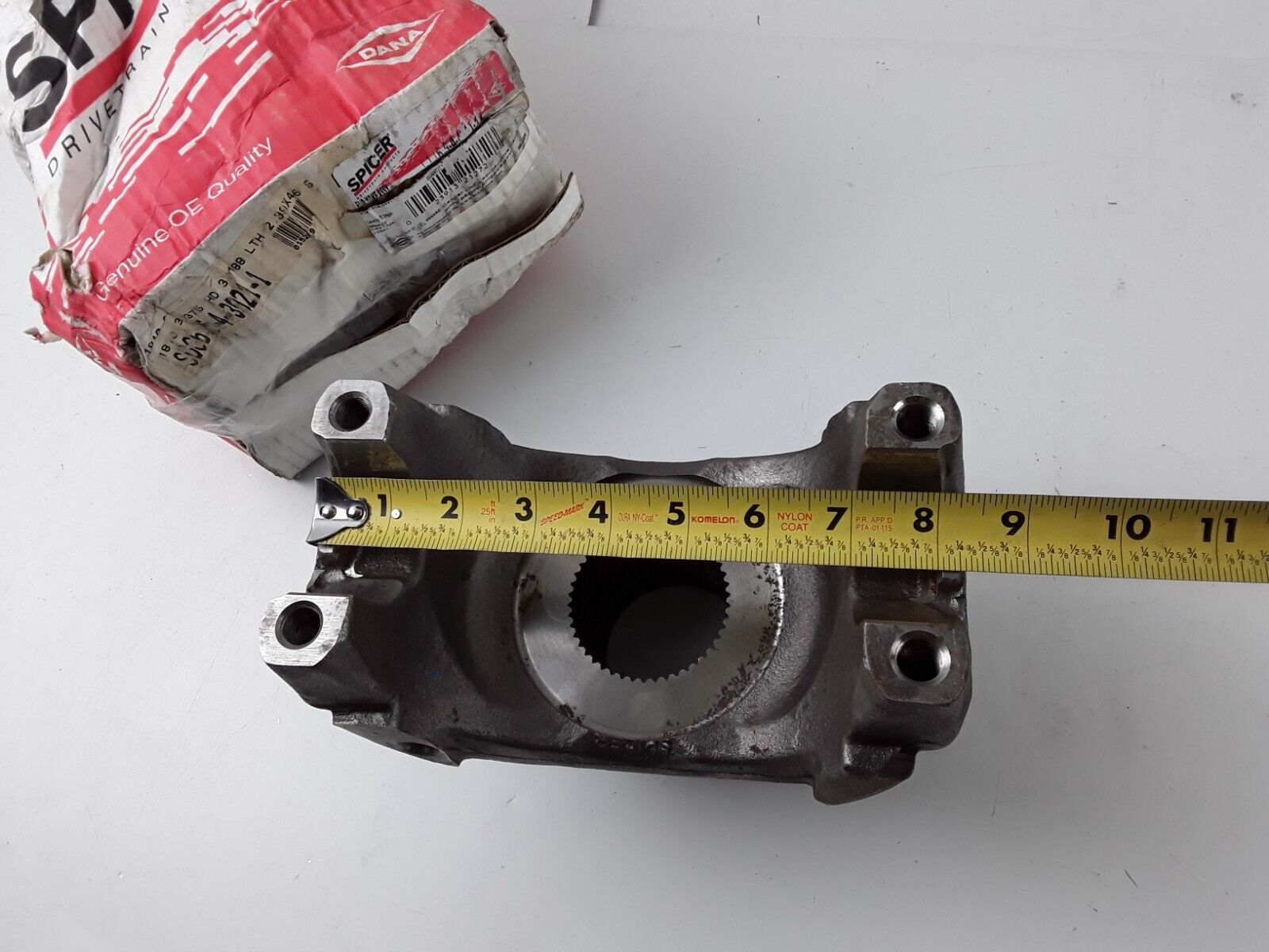 Dana Spicer 6.5-4-4611-1X Differential End Yoke Series 1810 250-65446111X - HotCarParts