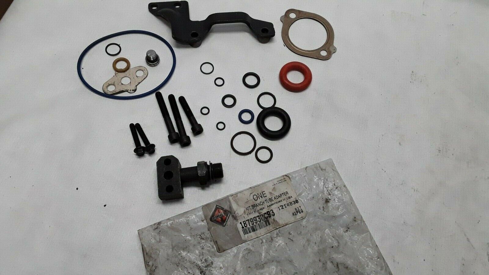 High Pressure Oil Pump Branch Tube Adapter Kit 1879930C93 KIT AS ON PICTURES - HotCarParts