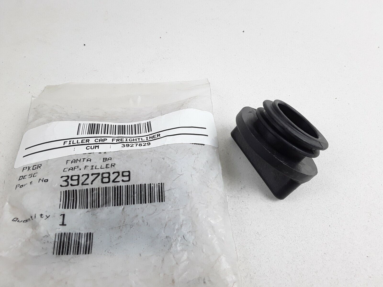CUMMINS 3927829 Engine Oil Filler Cap fits Freightliner Fast Free Shipping - HotCarParts