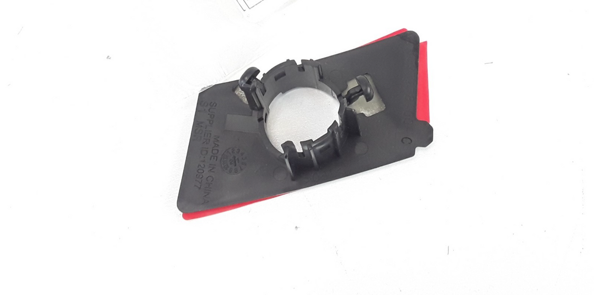 For Tesla Model S 2016-2021 Park Assist Coyote Retainer II S1 1097478-00-C