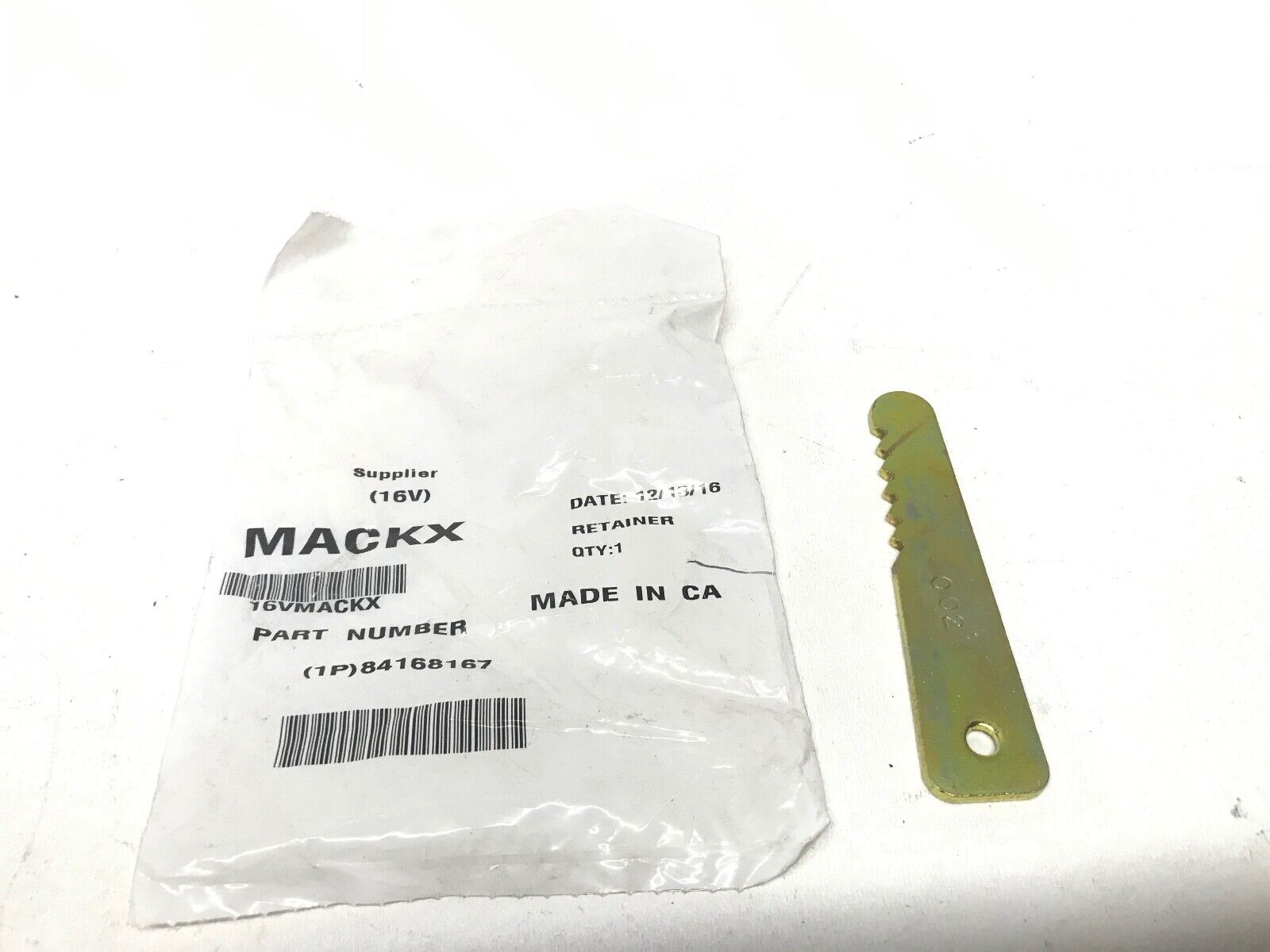 GENUINE MACK OEM 84168167 RETAINER HANDLE DOOR 25167475 22QS291M