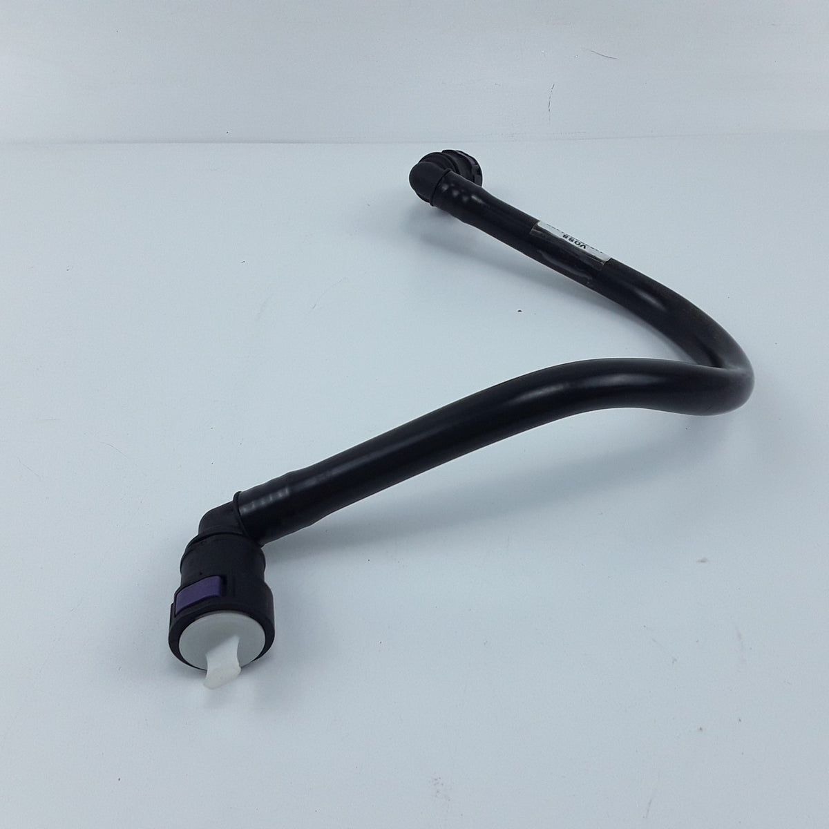 Genuine Transmission Differential Oil Cooler Pipe 22585398 For Volvo VNL Series