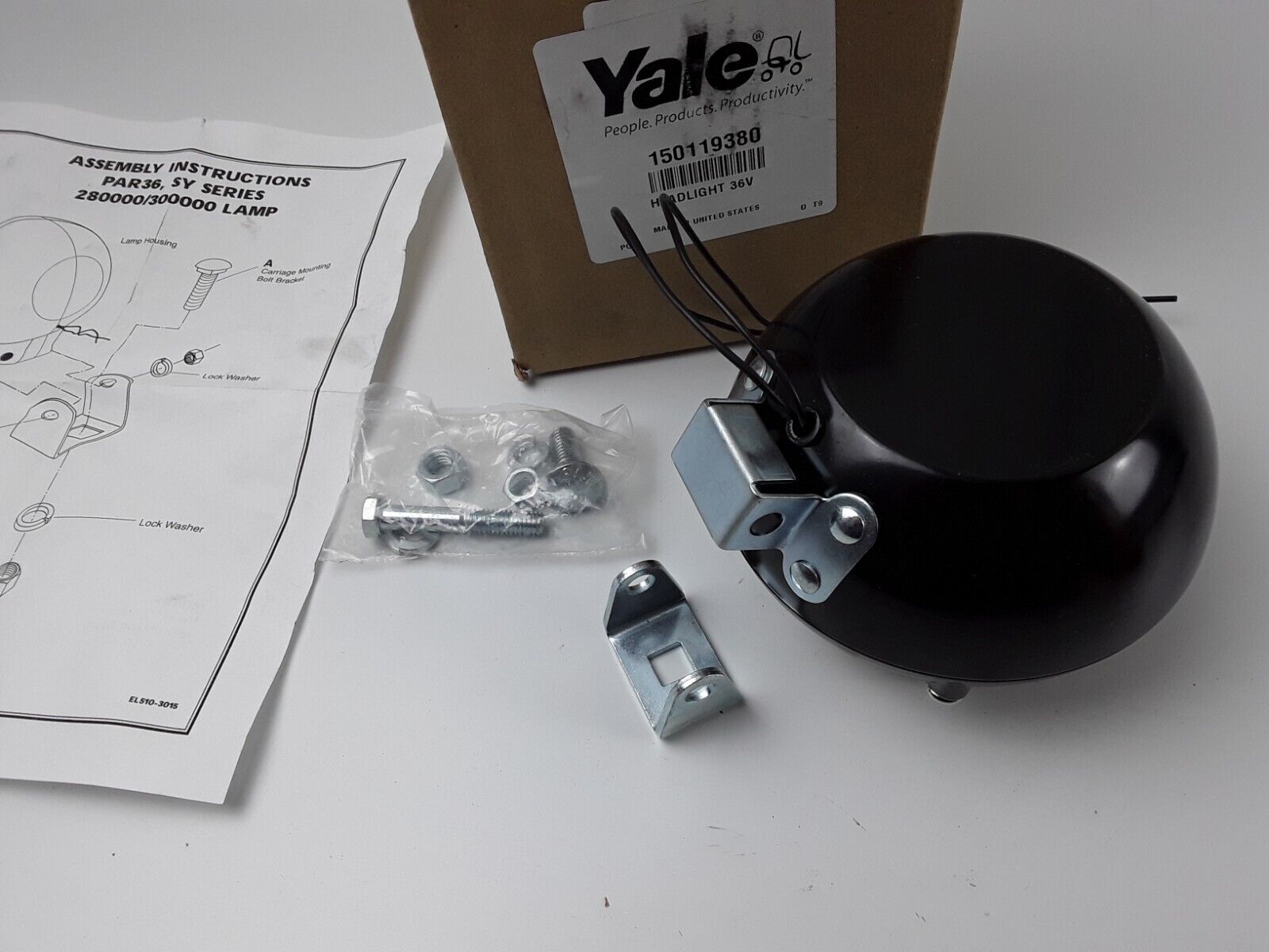 Yale 150119380 Forklift HEADLIGHT LIGHT W/GUARD 36 VOLT Parts Part Free Shipping - HotCarParts