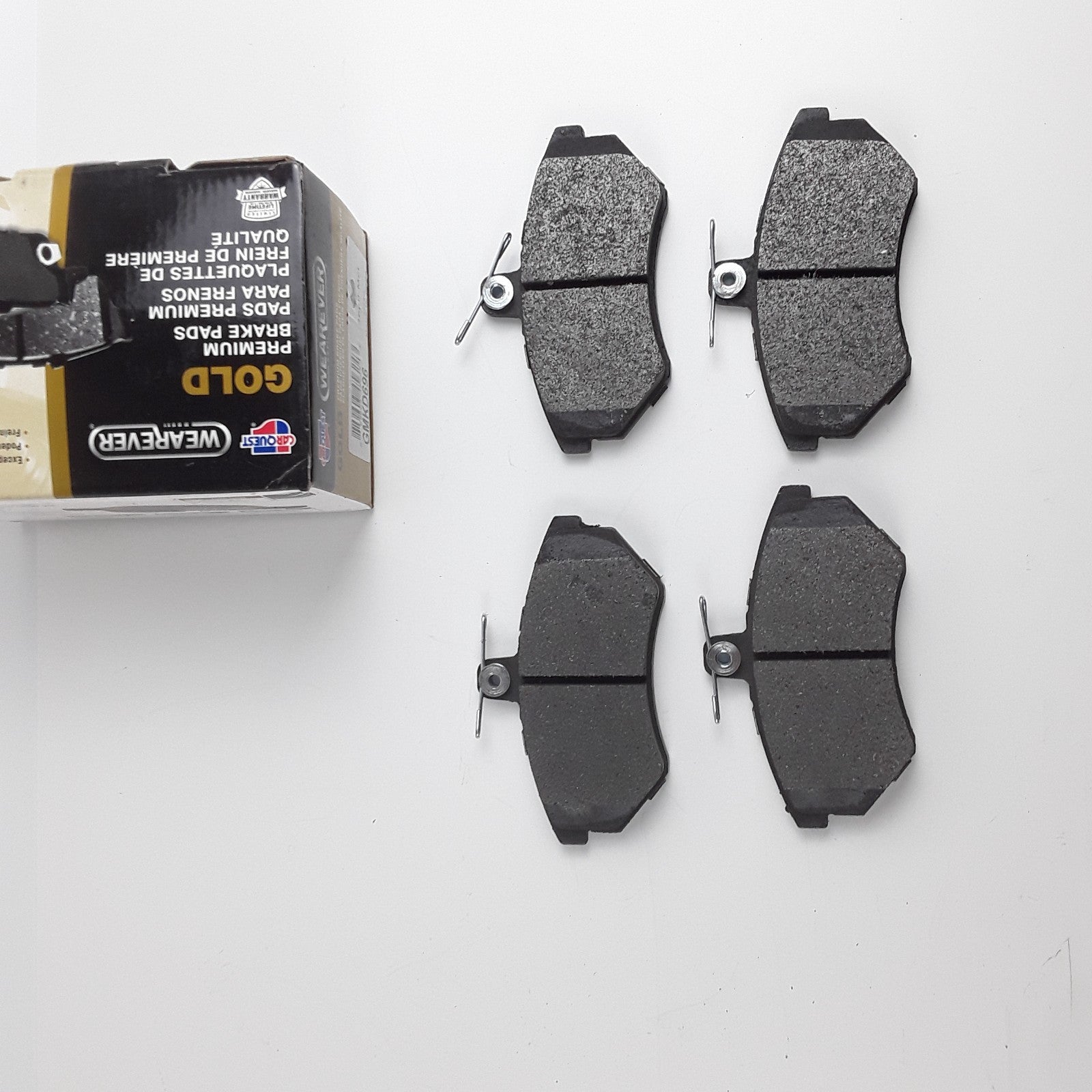 Front Disc Brake Pads Pad Set For Volkswagen Cabrio Golf Passat Jetta 1996-1999