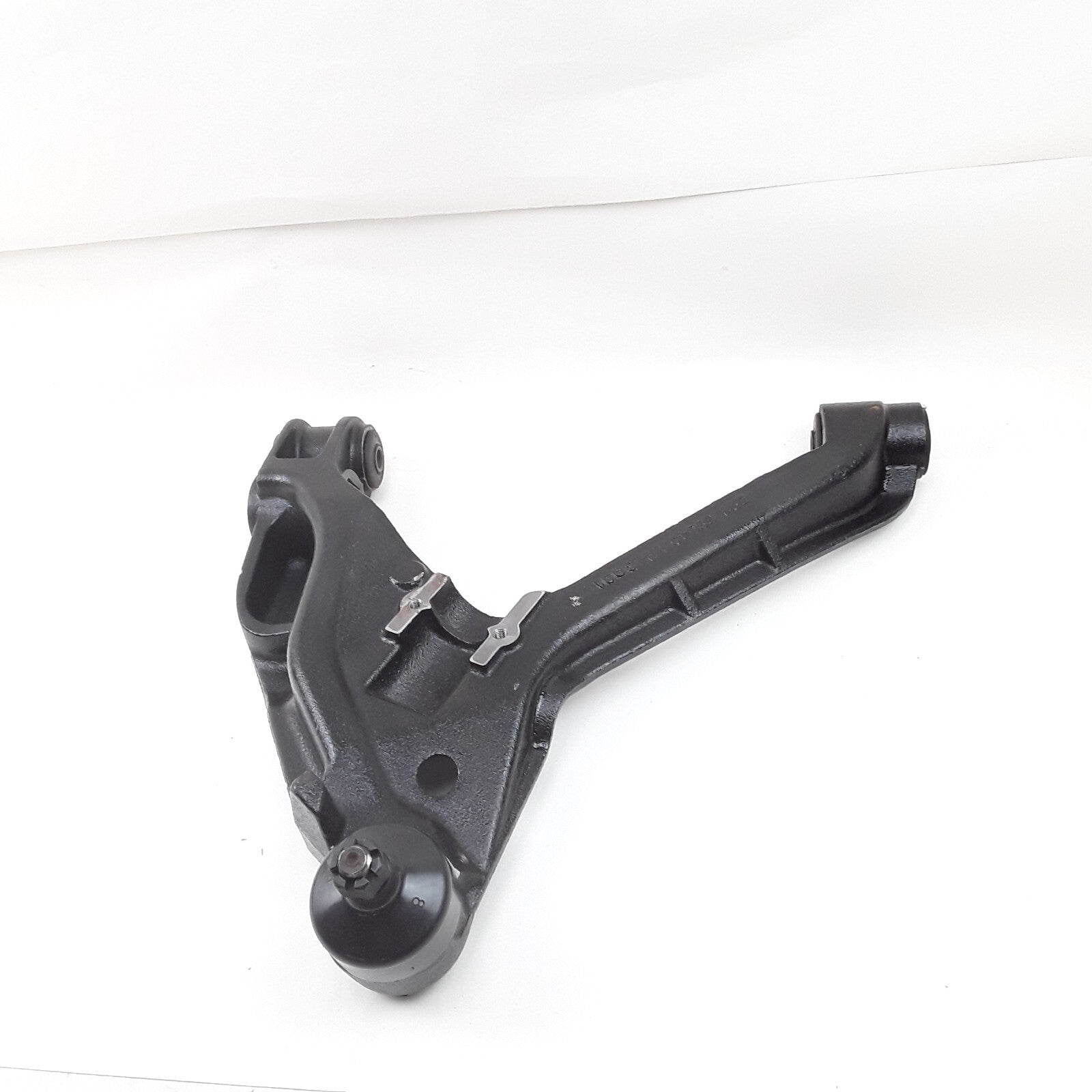 Front Left Lower Suspension Control Arm Fits Dodge Durango Dakota (1997-1999)