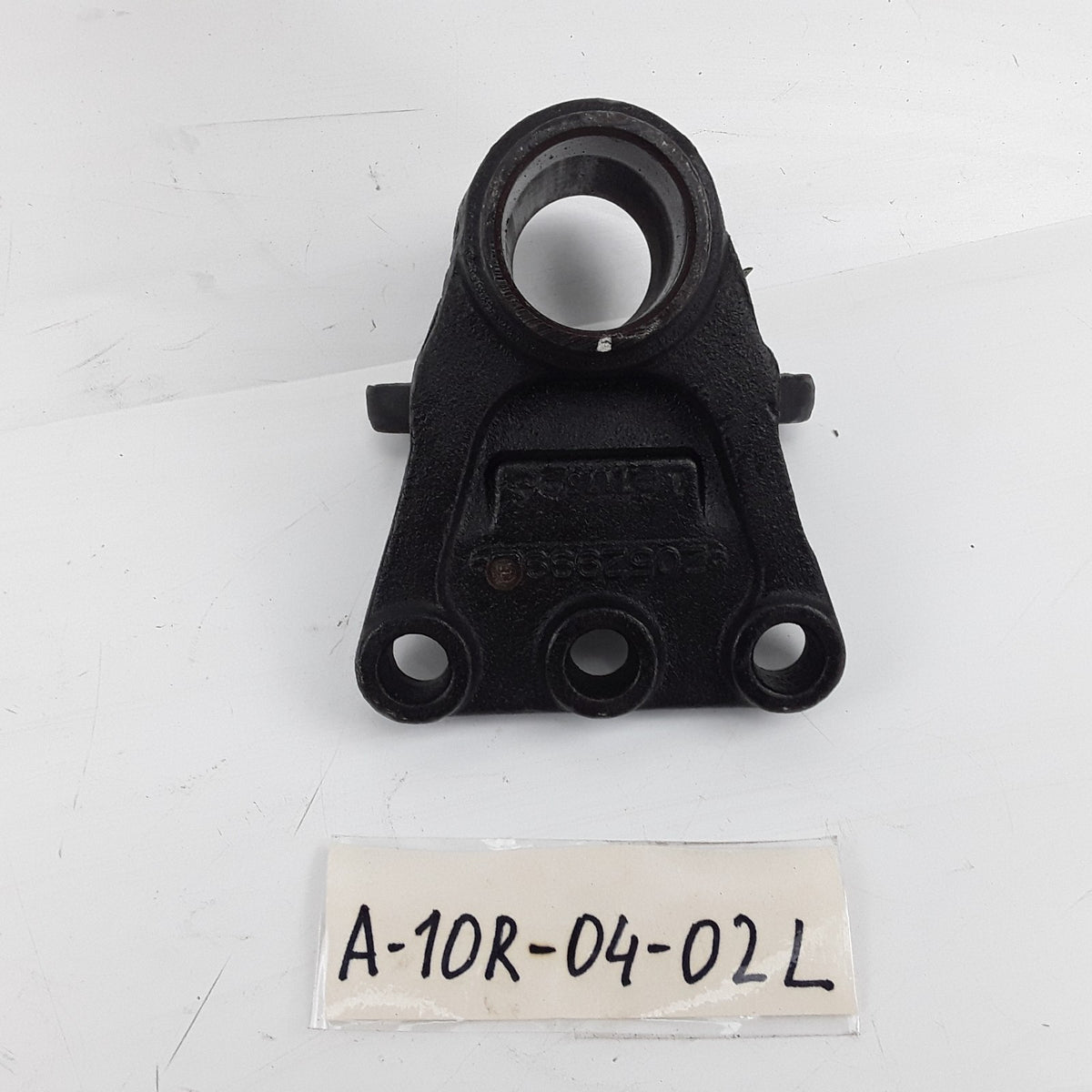 Mack 2052999 Front Leaf Spring Hanger Assembly Fits Mack Volvo Truck