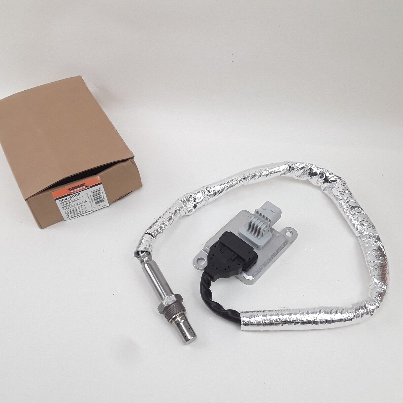 Nitrogen Oxide (NOx) Sensor Fits Freightliner Kenworth Volvo Peterbilt Western