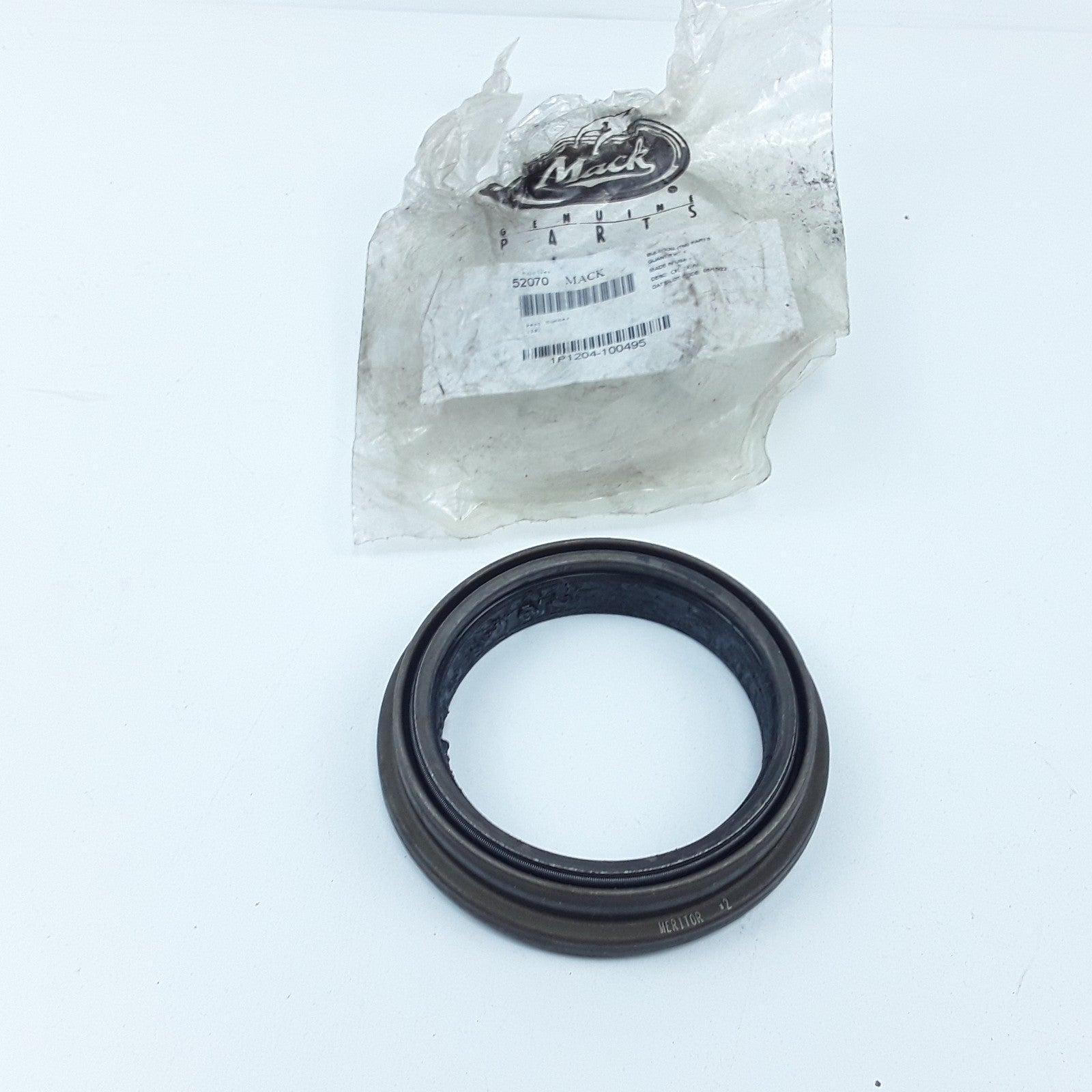 Genuine Drive Axle Oil Seal Assembly Black For Mack & Volvo Trucks Series