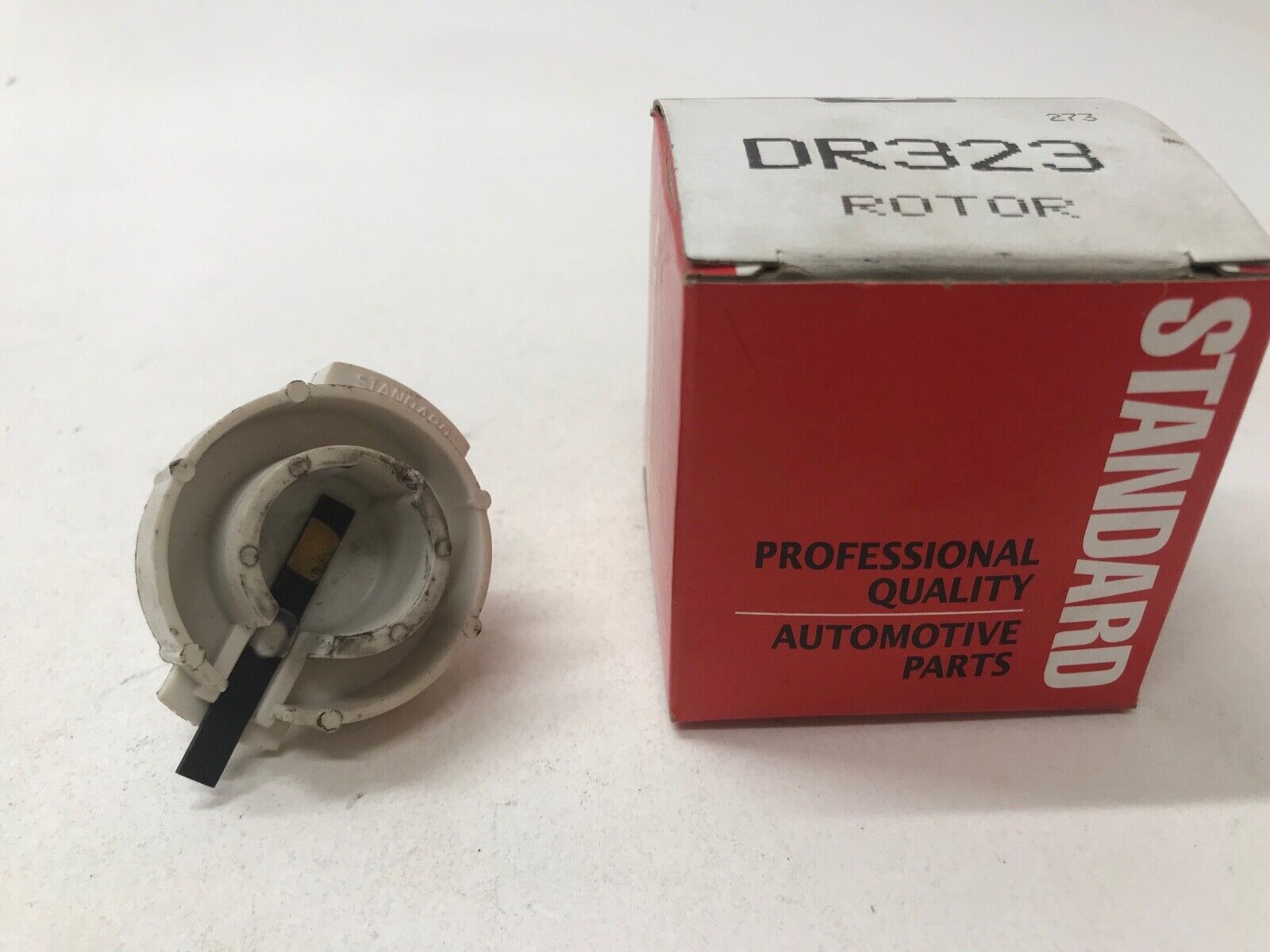 Distributor Rotor STANDARD MOTOR PRODUCTS DR-323 - HotCarParts
